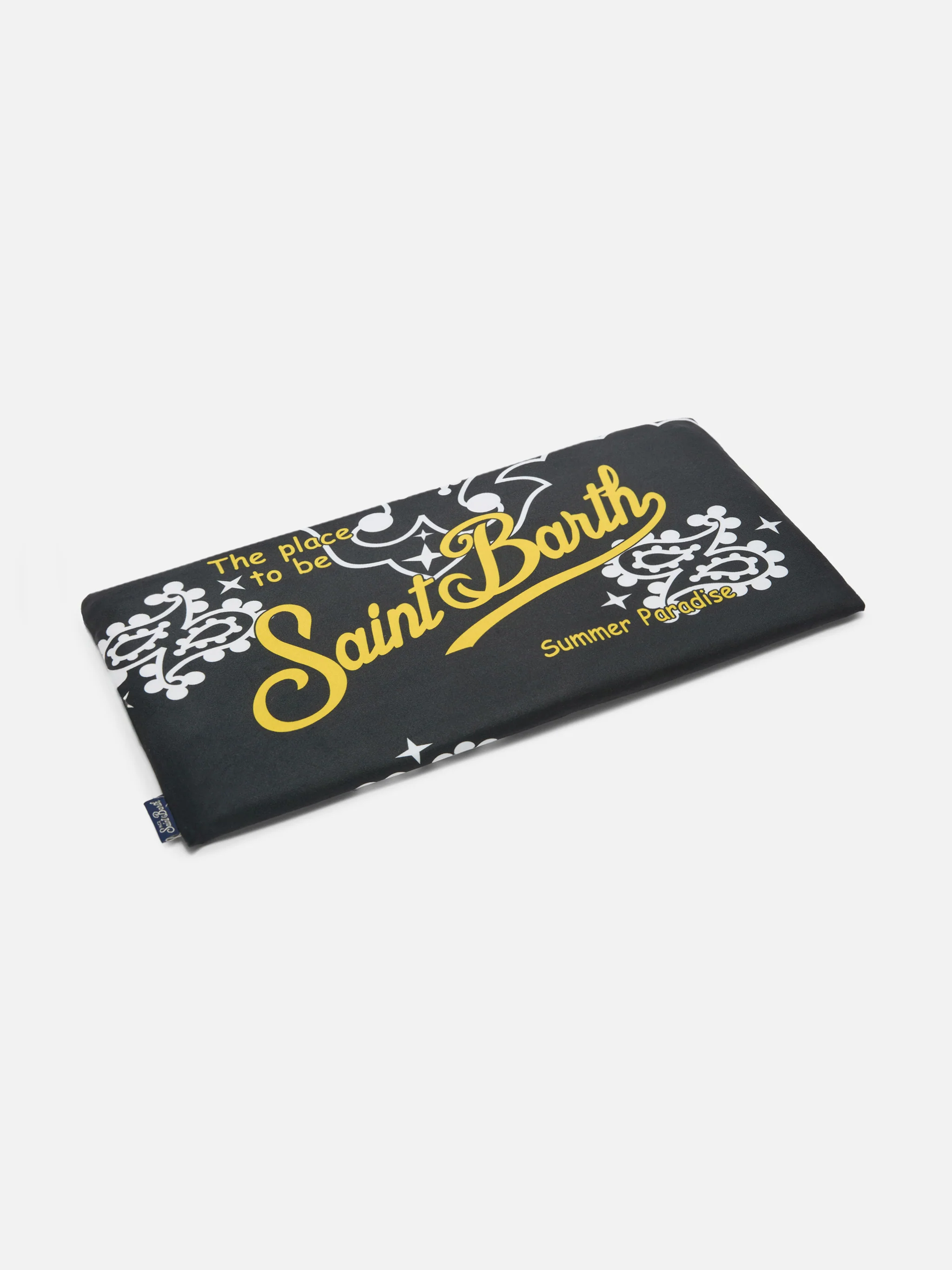 Aidan beach towel with bandana print and logo - Image 3