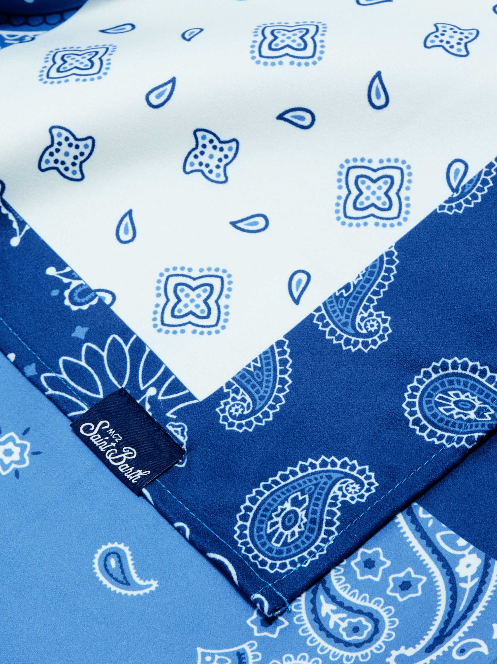 Aidan beach towel with foulard print and logo - Image 2