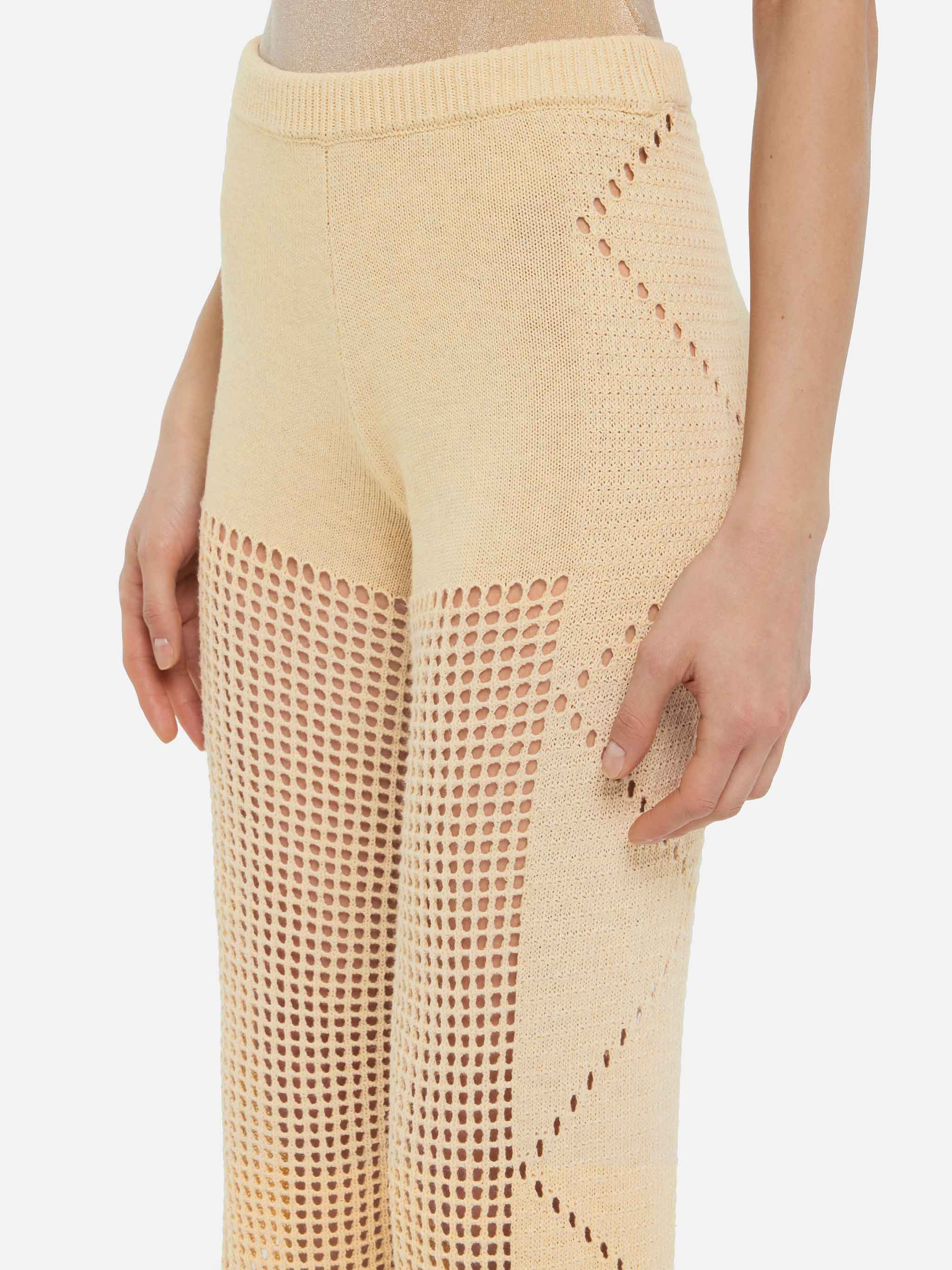 Alva beige crochet flared pants - Image 4