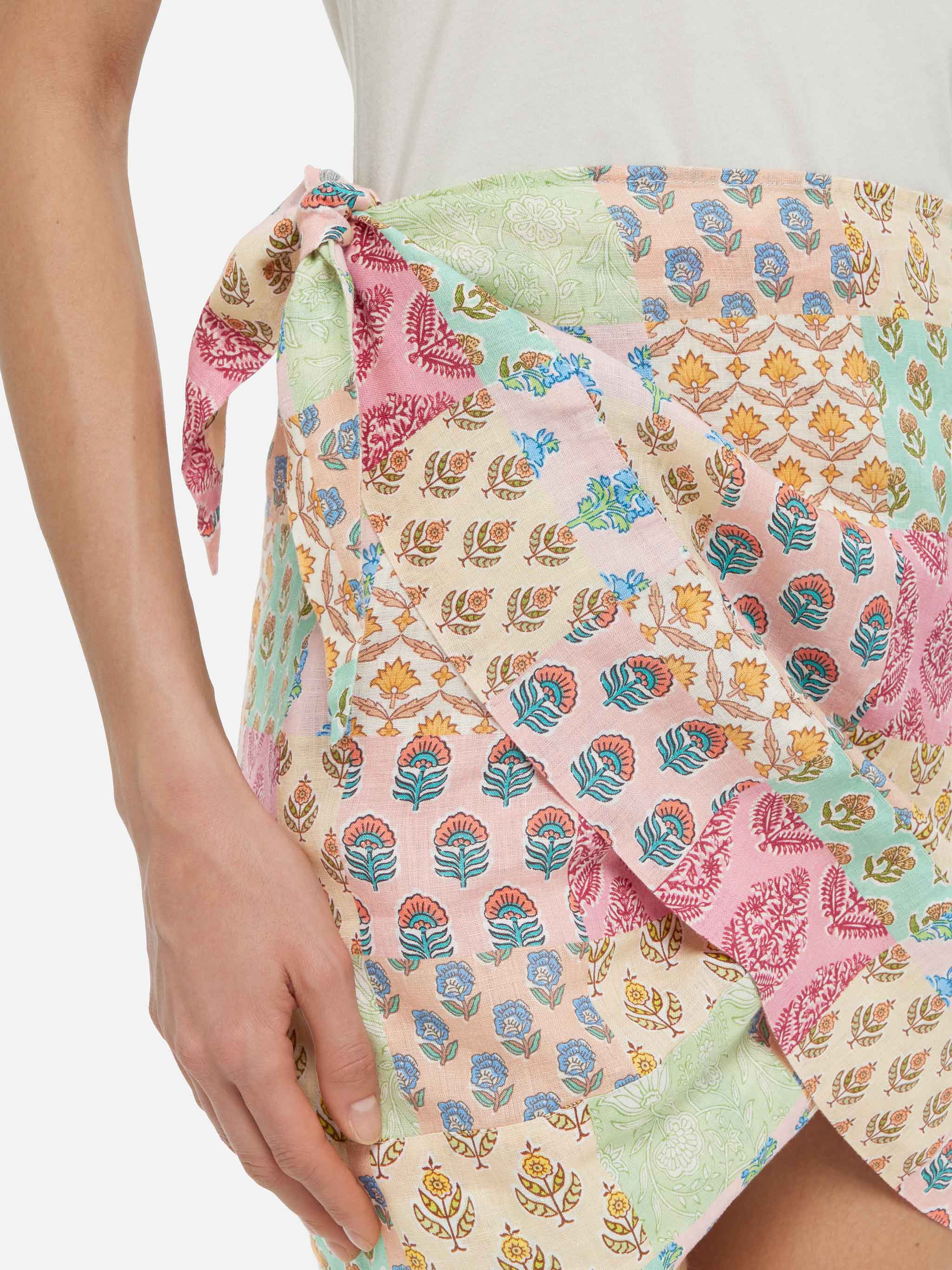 Angie linen mini skirt with floral print - Image 2