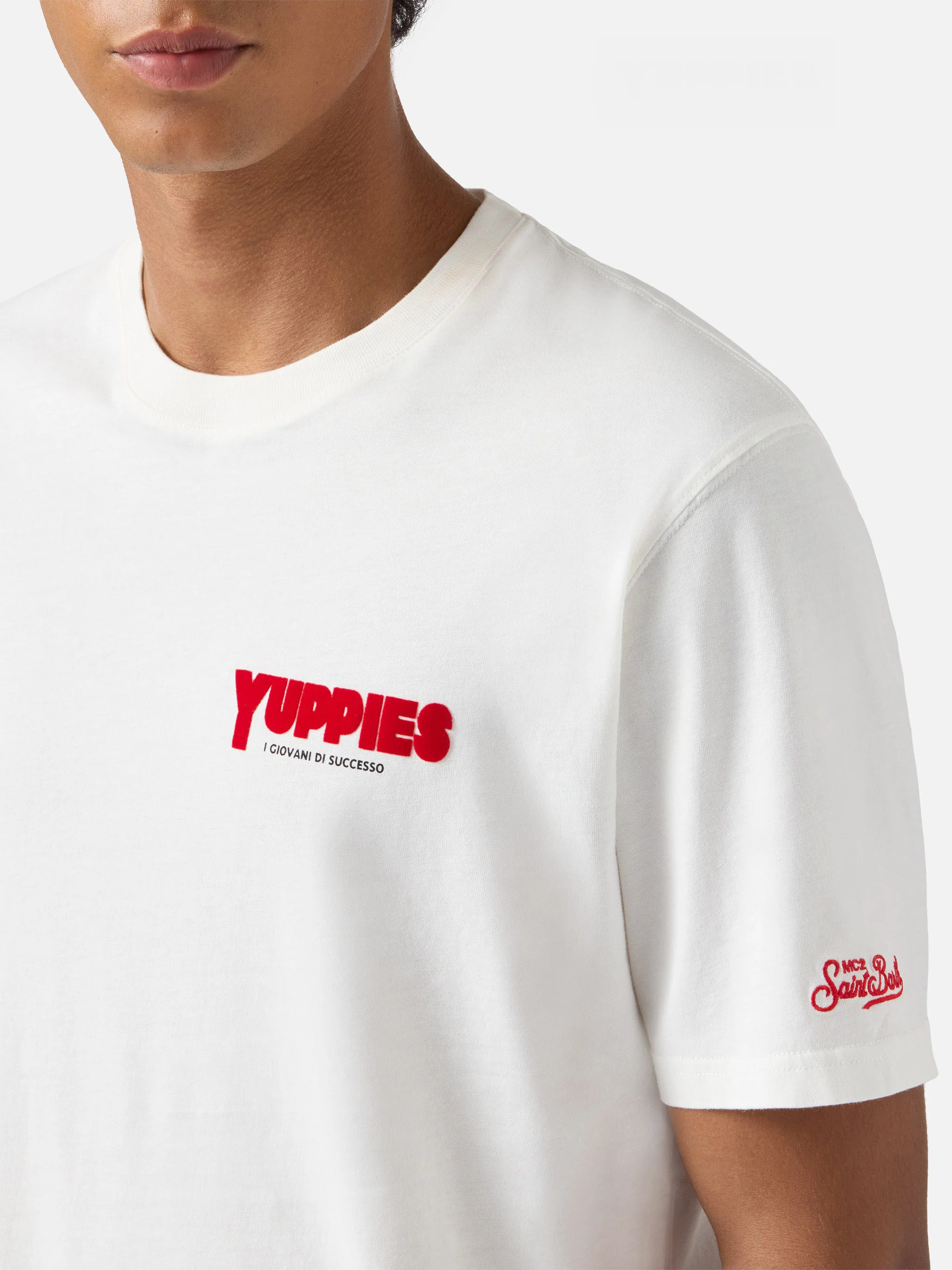 Arnott Warm winter cotton T-shirt in white with Yuppies print | YUPPIES SPECIAL EDITION - Image 2