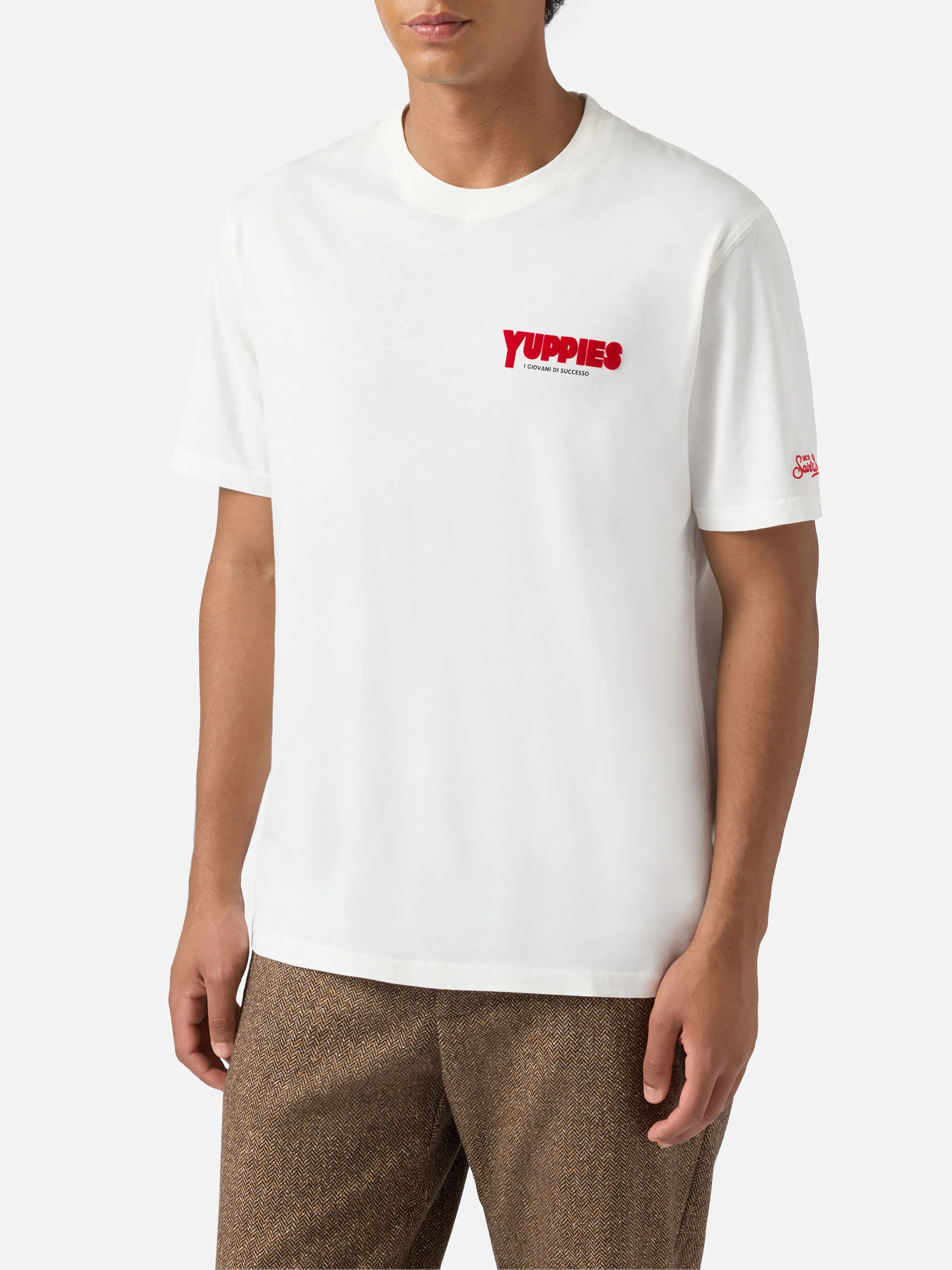 Arnott Warm winter cotton T-shirt in white with Yuppies print | YUPPIES SPECIAL EDITION - Image 4