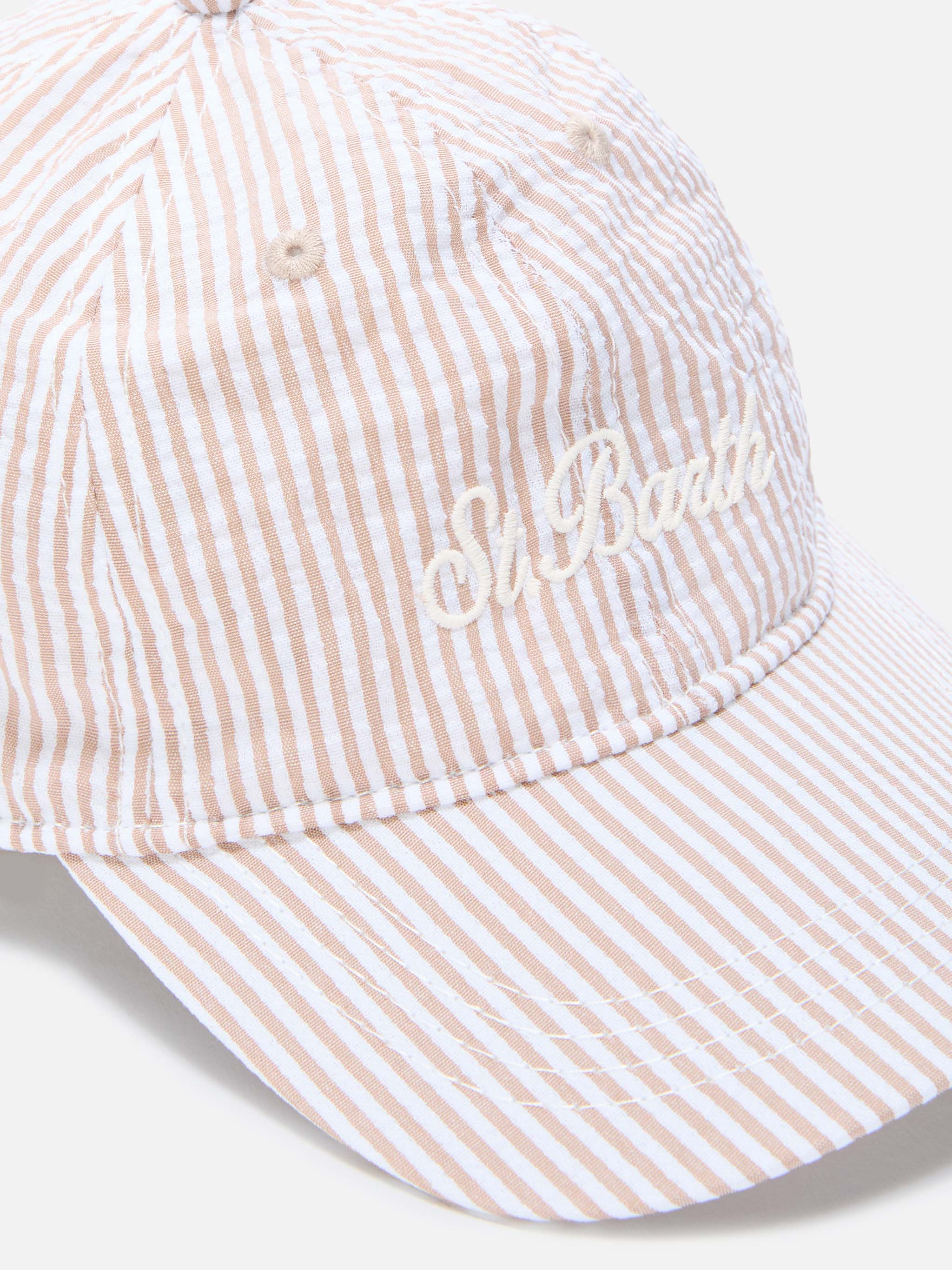 Baseball cap with visor in cotton seersucker with beige and white stripes - Image 2