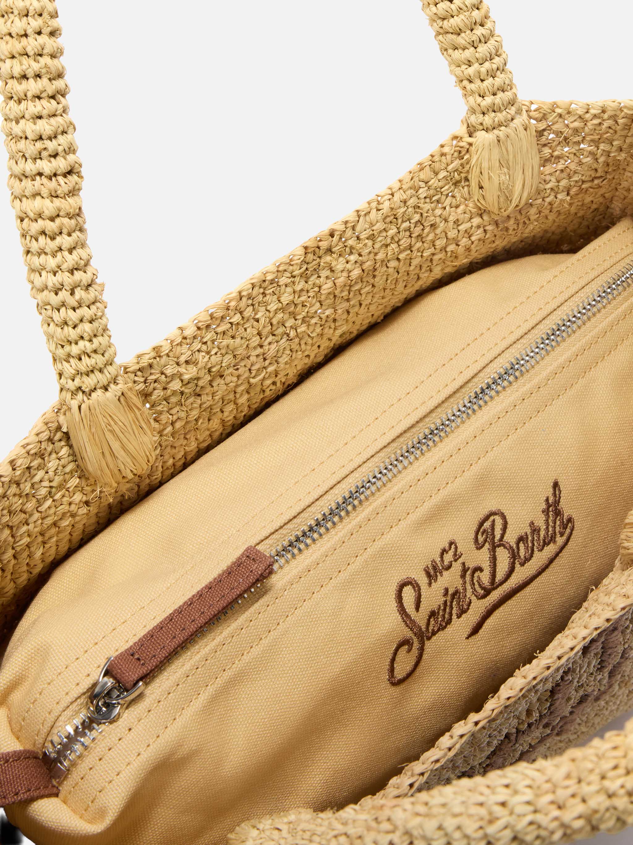 Beach medium raffia bag with contrasting embroidered logo - Image 4