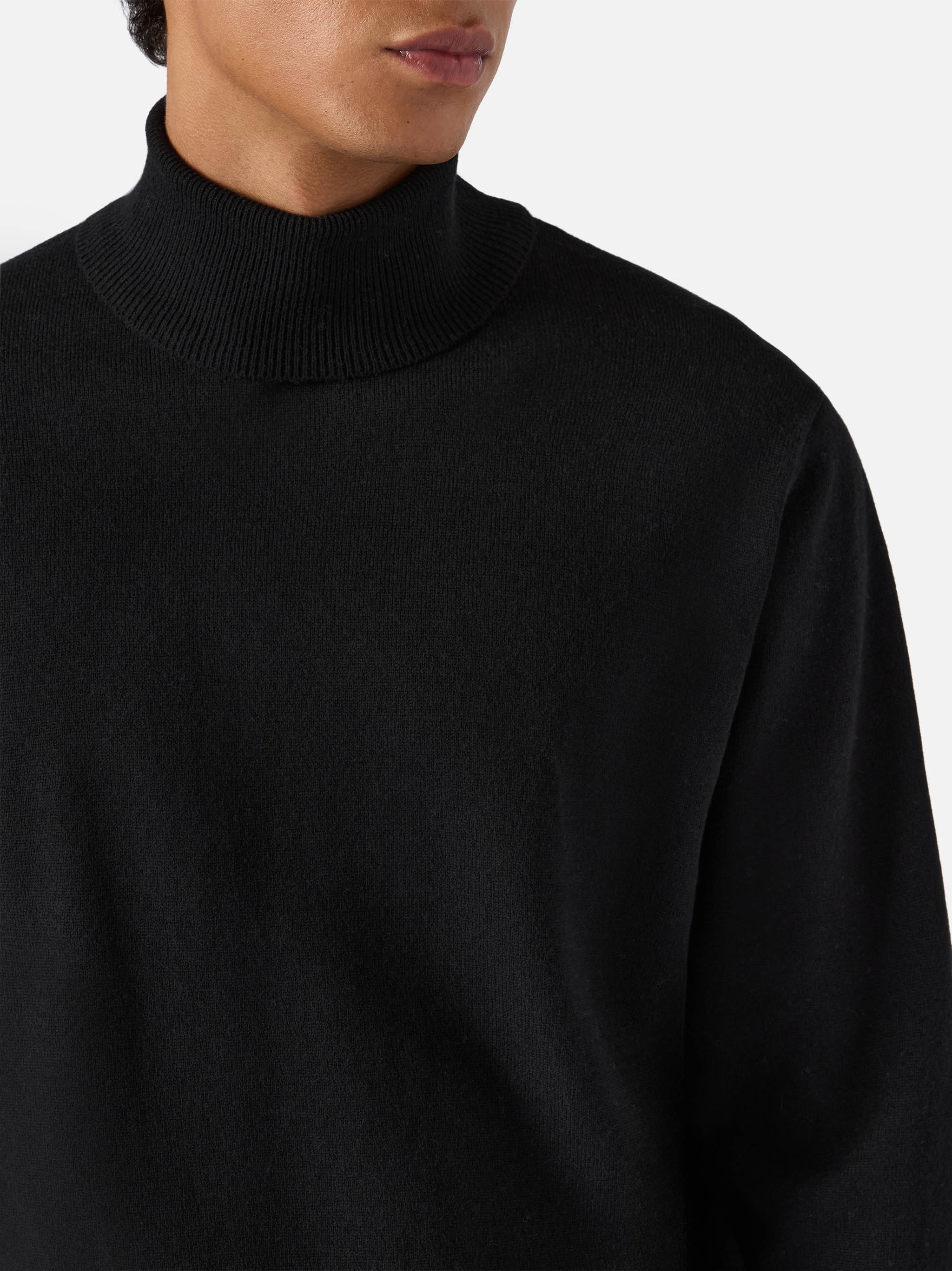 Turtleneck sweater Bond in black merino wool and cashmere - Image 2
