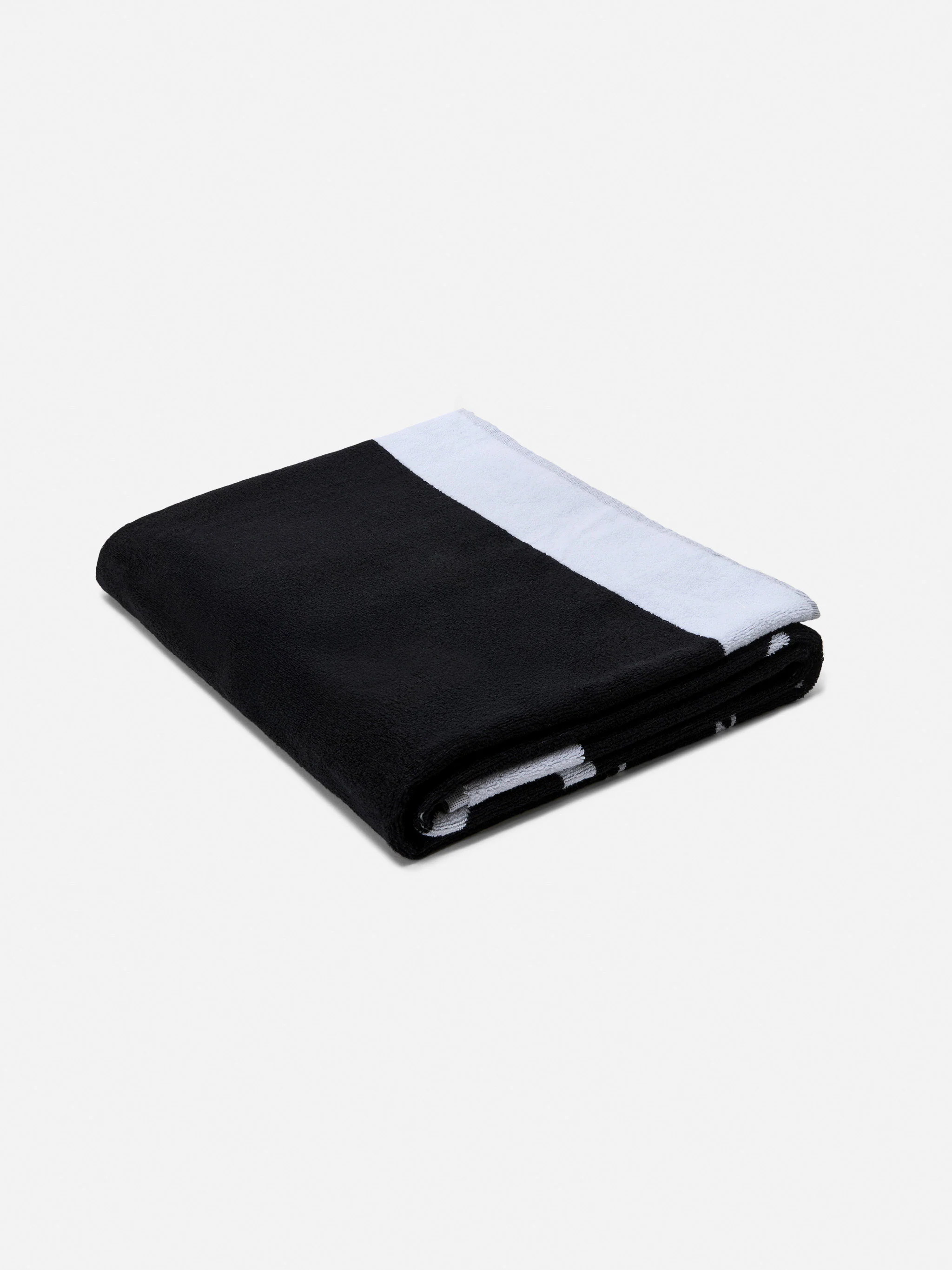 Black terry beach towel with white frame - Image 3