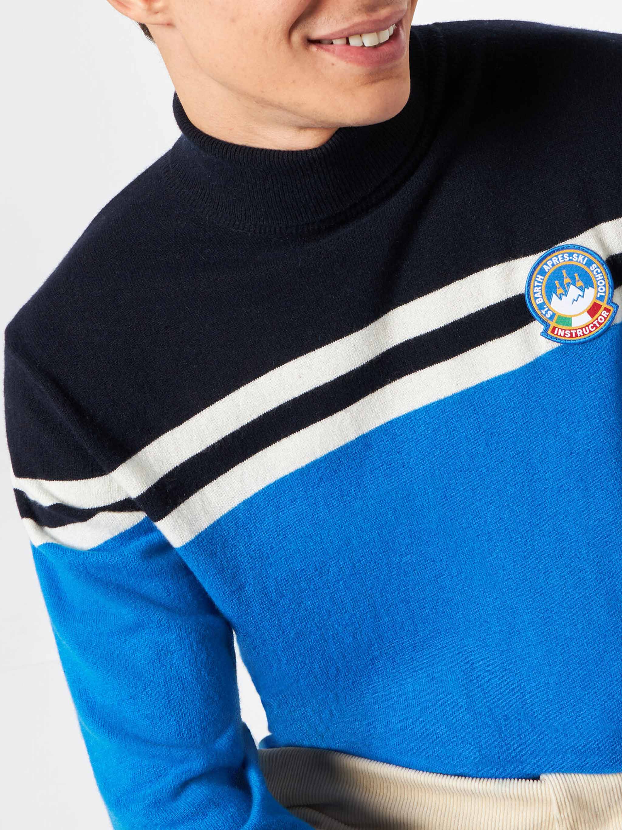 Turtleneck sweater in BLENDED CASHMERE with patch - Image 2