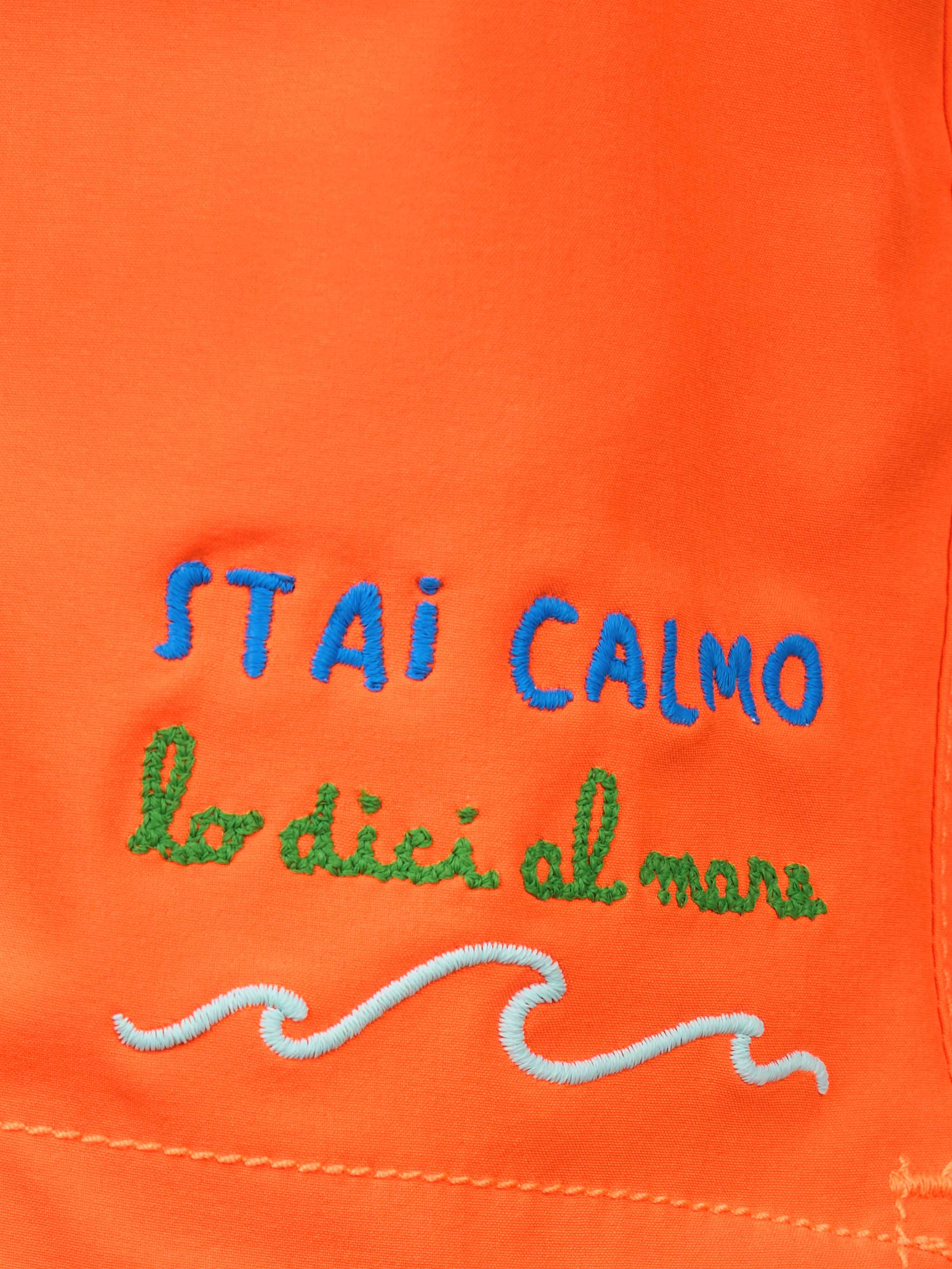 Boy Comfort swim shorts with Stai calmo lo dici al mare embroidery - Image 3