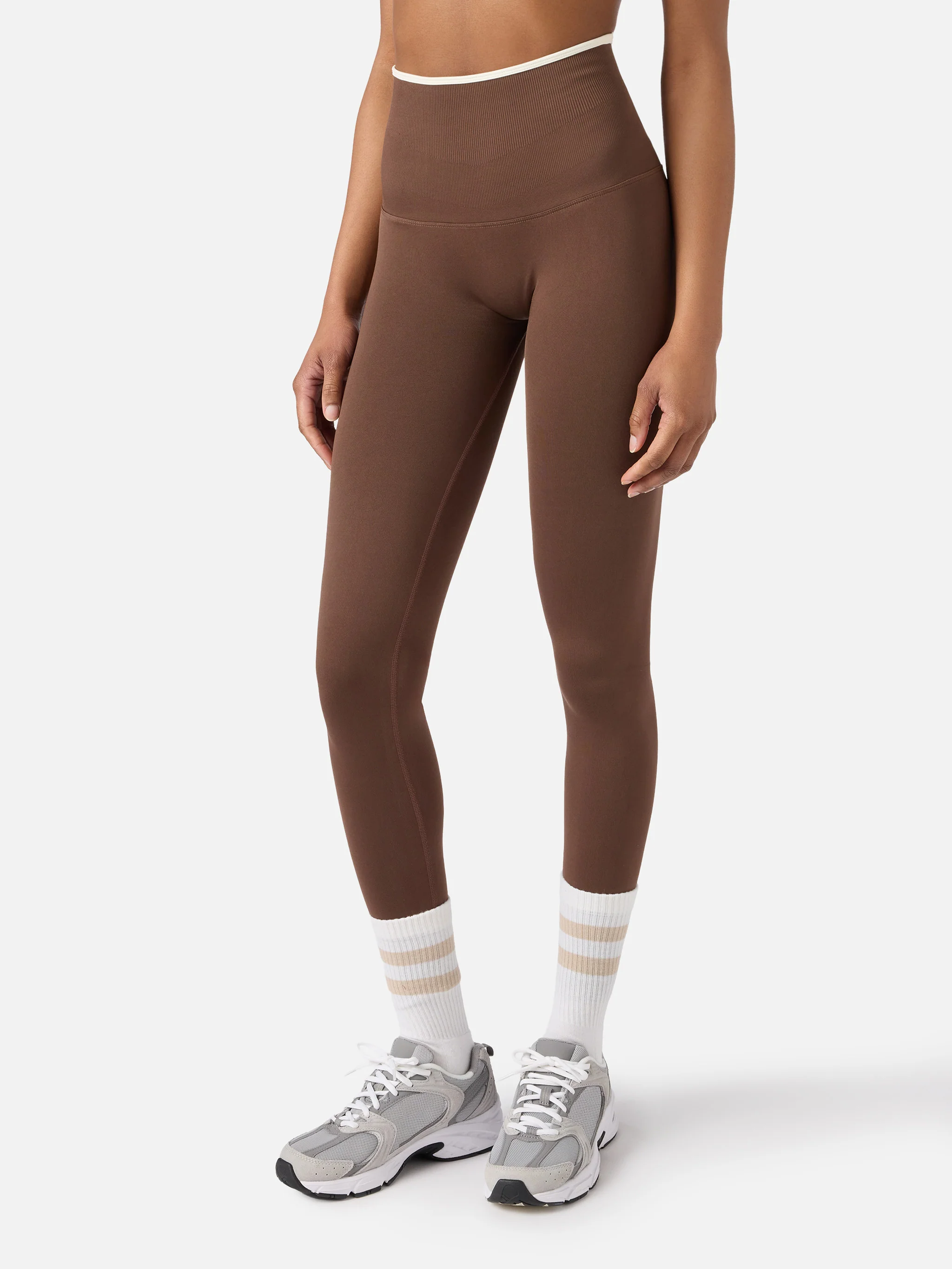 Brown Vega technical fabric sports leggings with contrast trim - Image 2