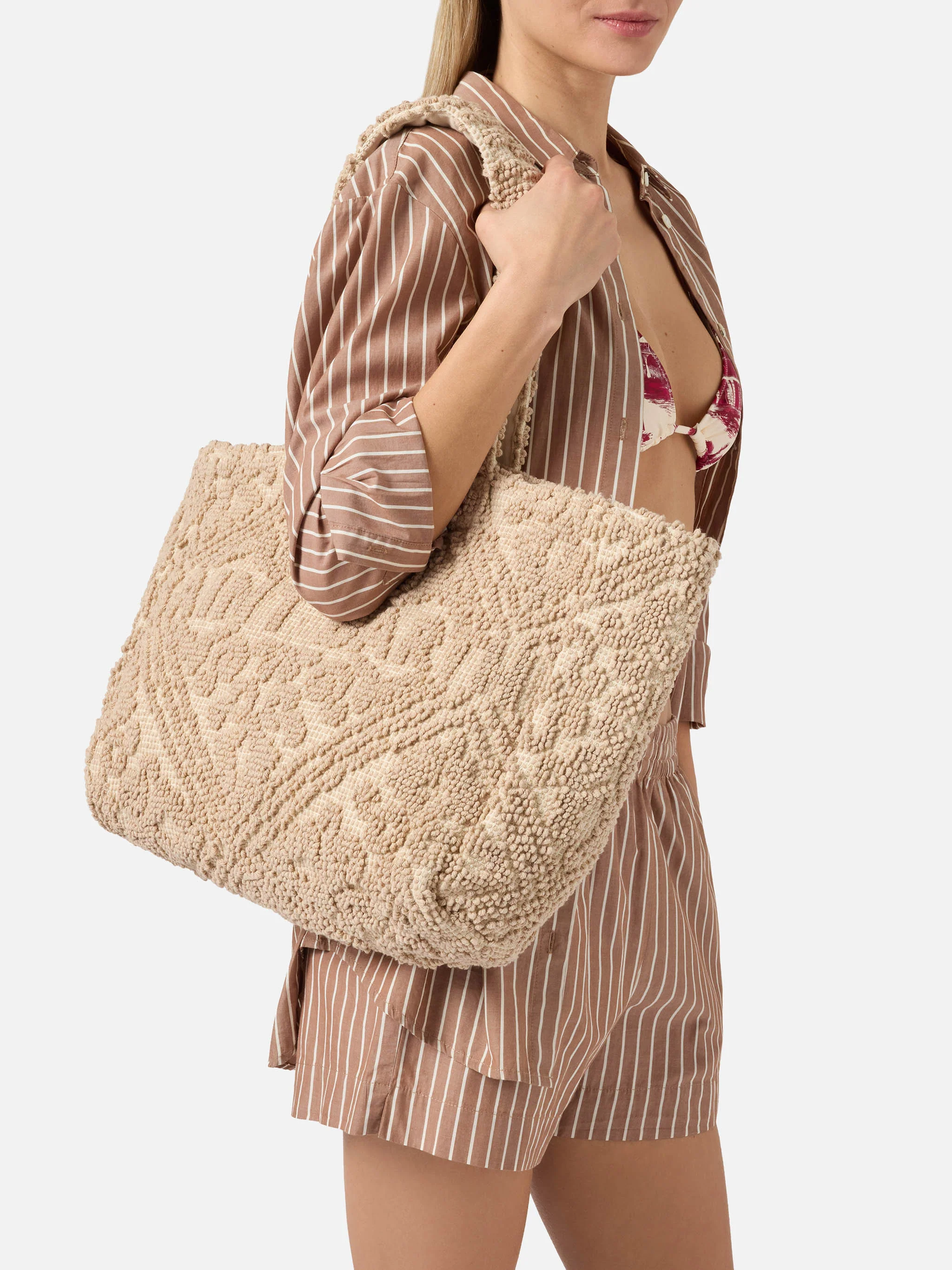 Cotton Tufting bag with raised embroidery - Image 2