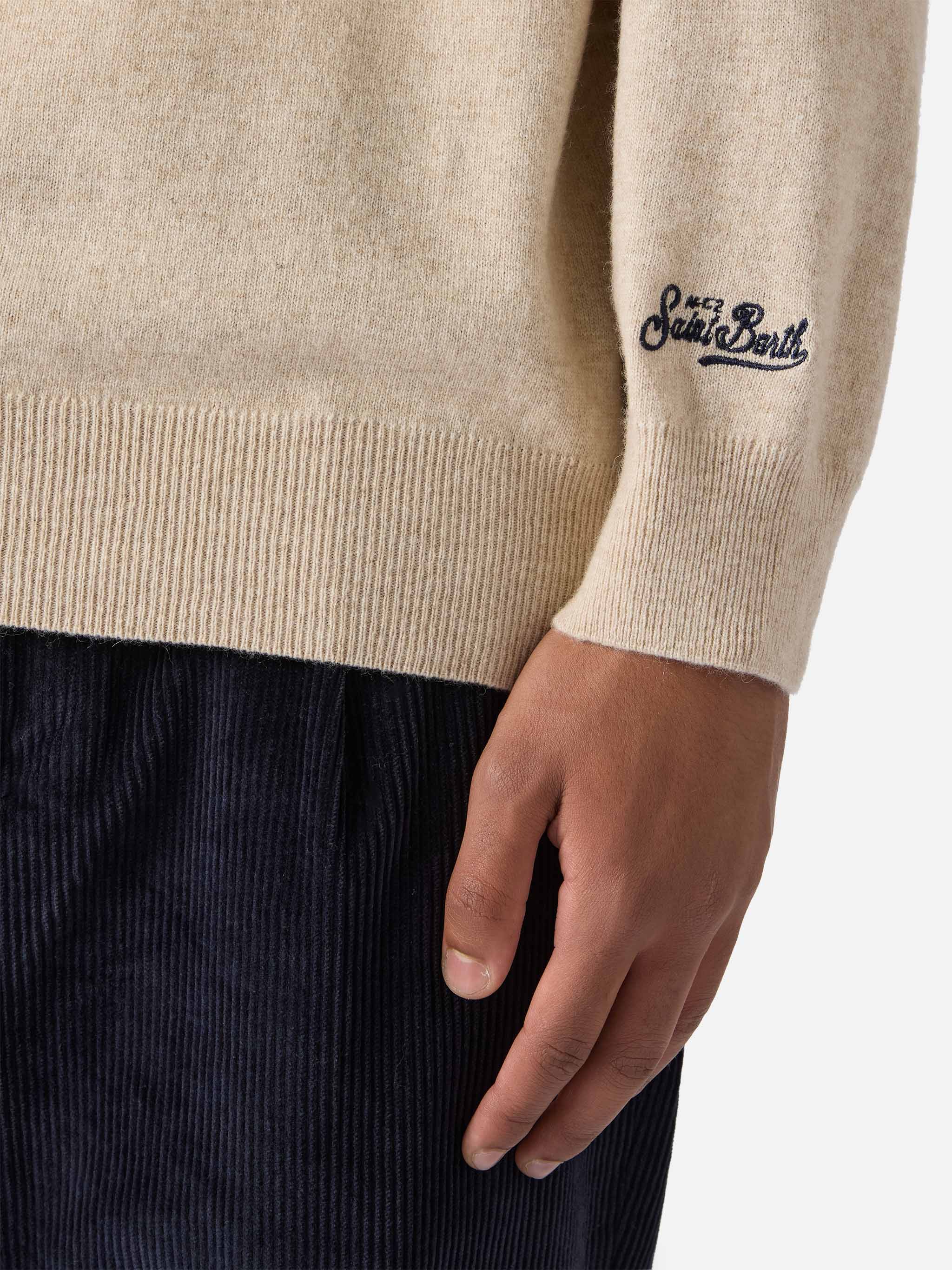 Crewneck Heron Light with La cugina del tortellino, la Gnocca! embroidery | VACANZE DI NATALE SPECIAL EDITION - Image 3