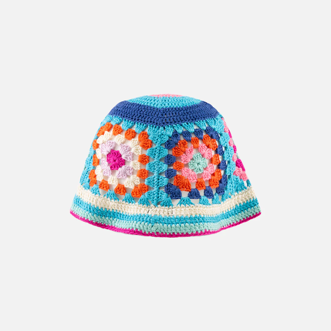 Crochet cloche hat on light blue background - Image 3