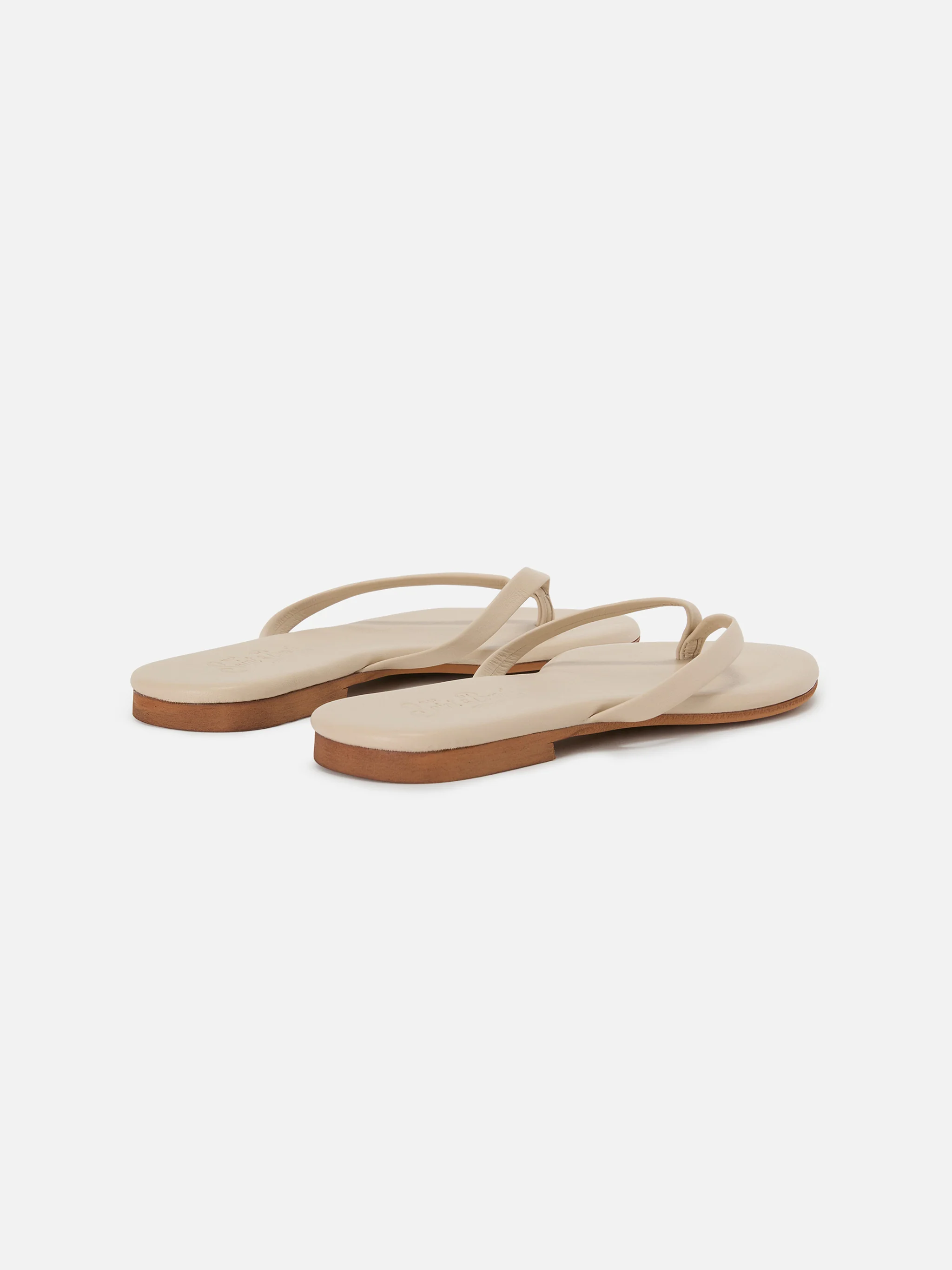 Essentials real leather flip flops in powder pink - Image 3