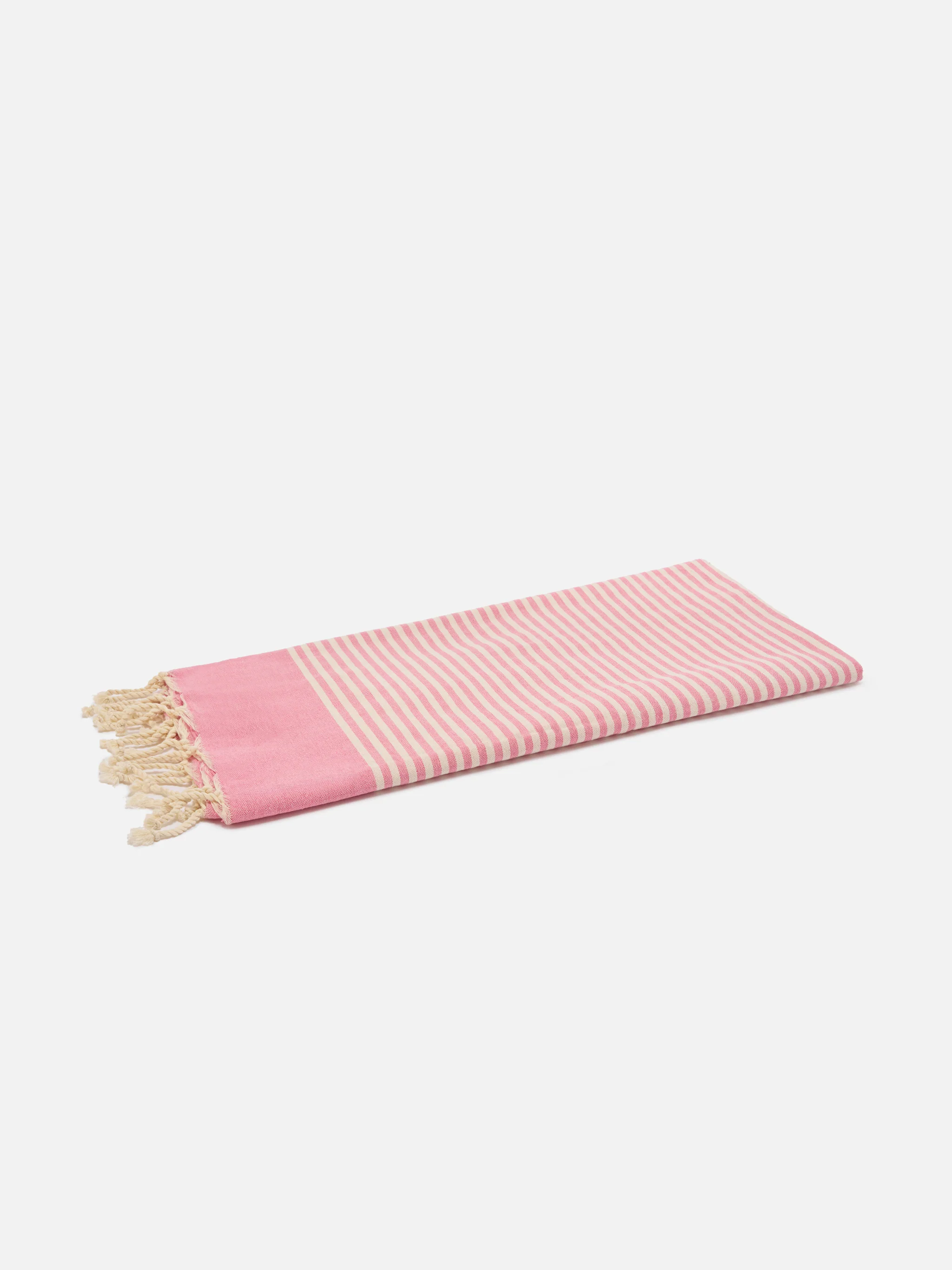 Foutas beach towel with small pink and white stripes - Image 2