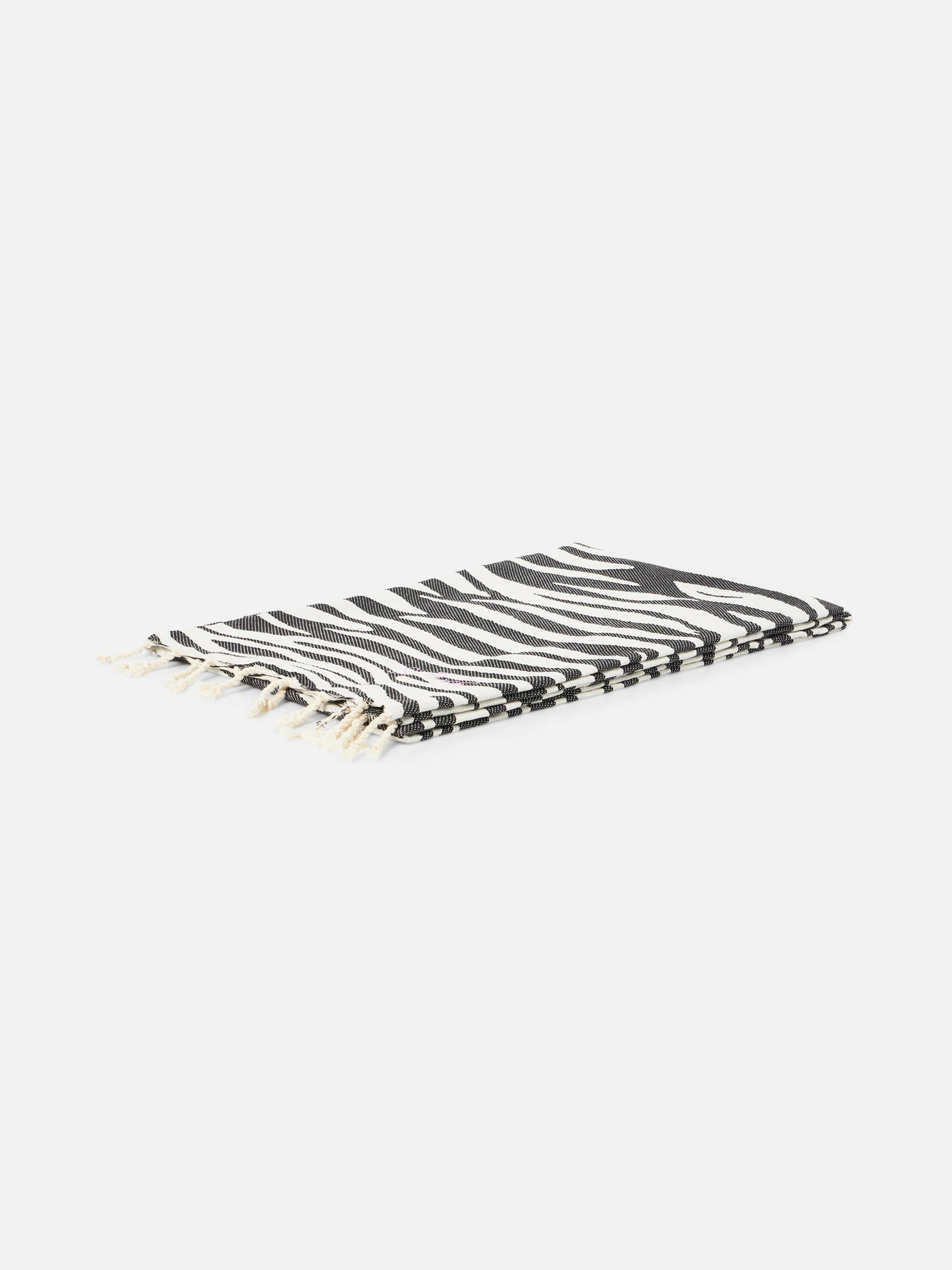 Foutas cotton beach towel with zebra jacquard - Image 2