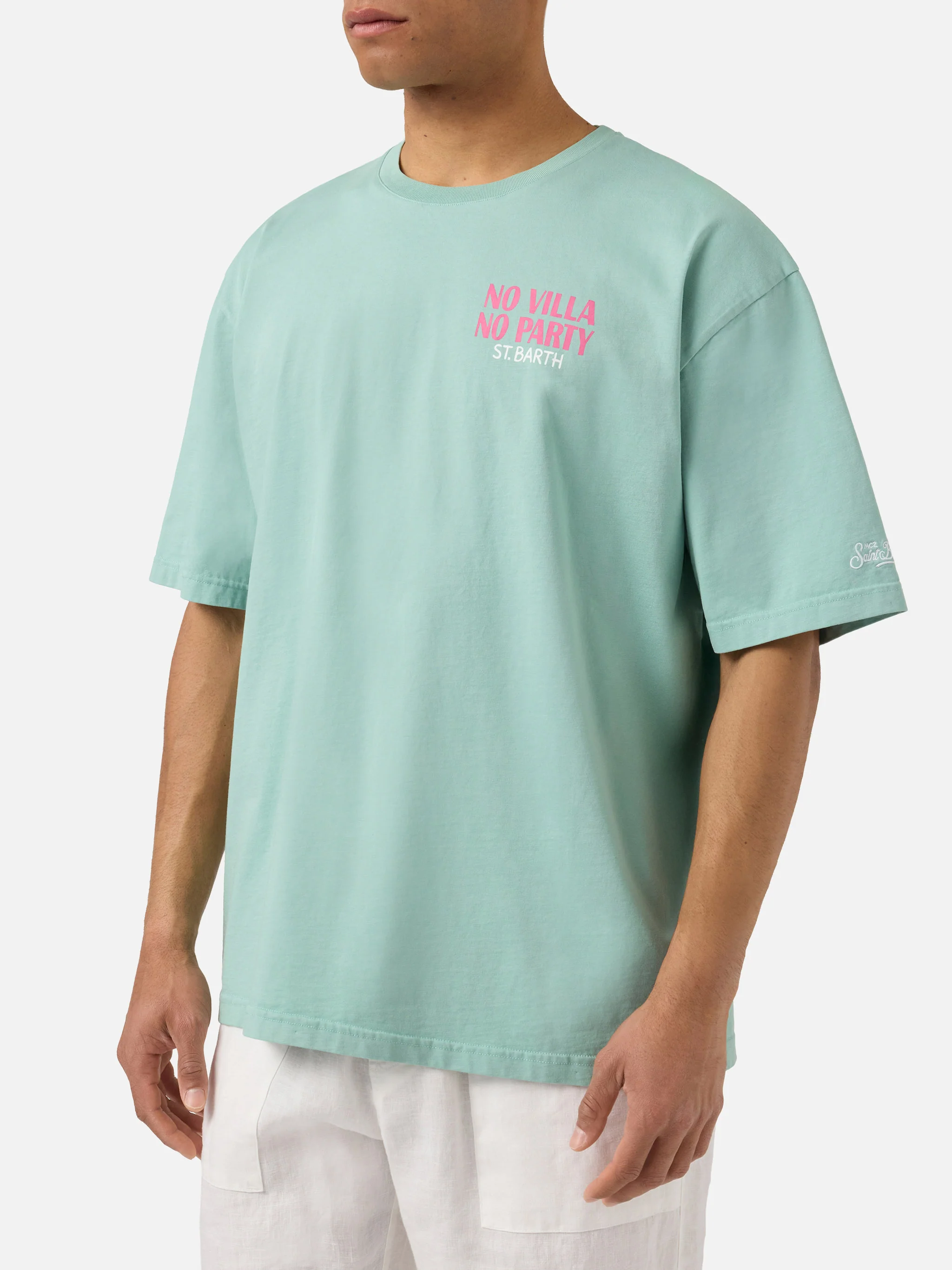 Green Delmar t-shirt with No Villa No Party print and maxi graphic on the back - Image 3