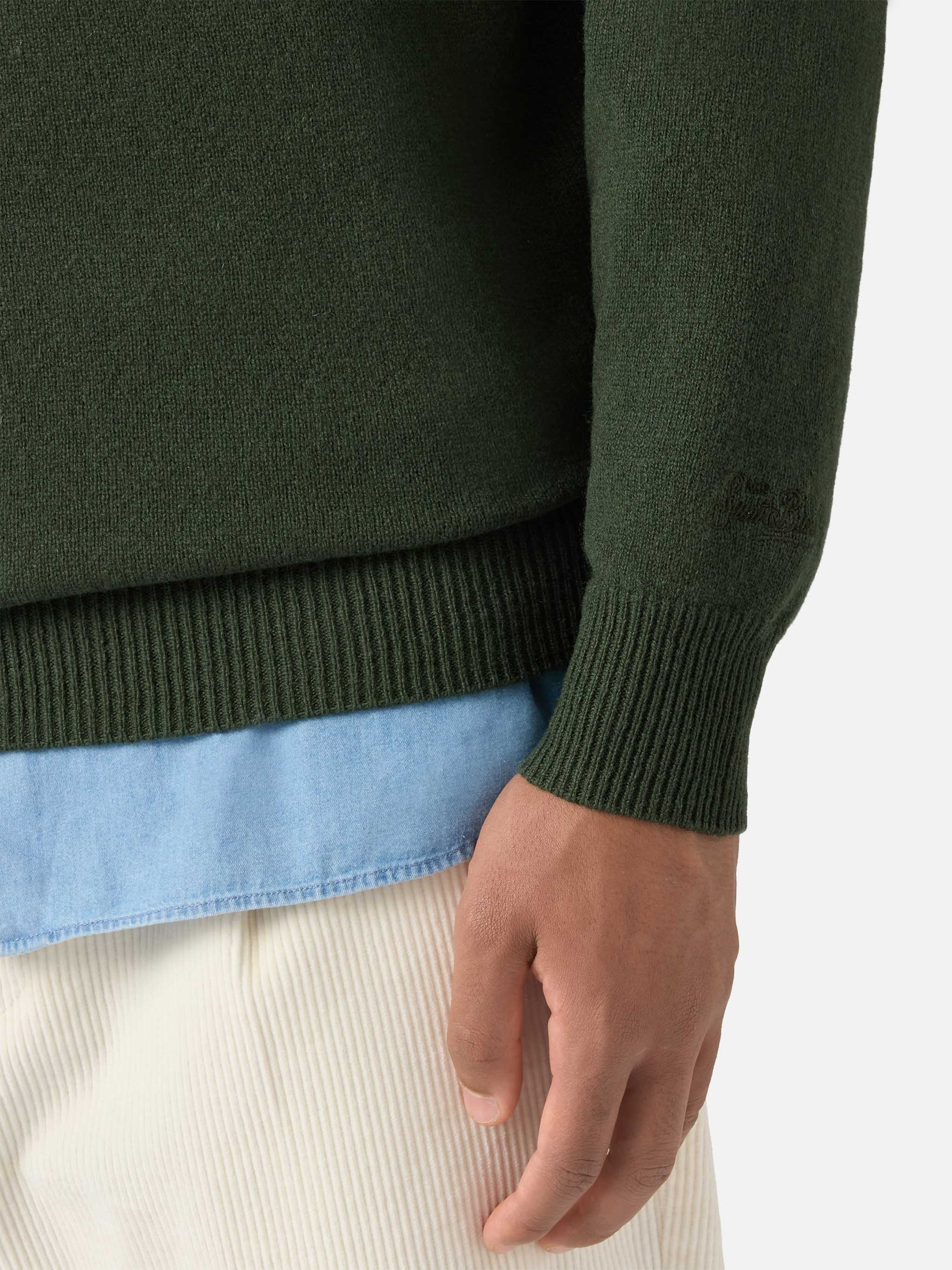 Jermyn half-zip sweater in 100% lambswool moss green - Image 4