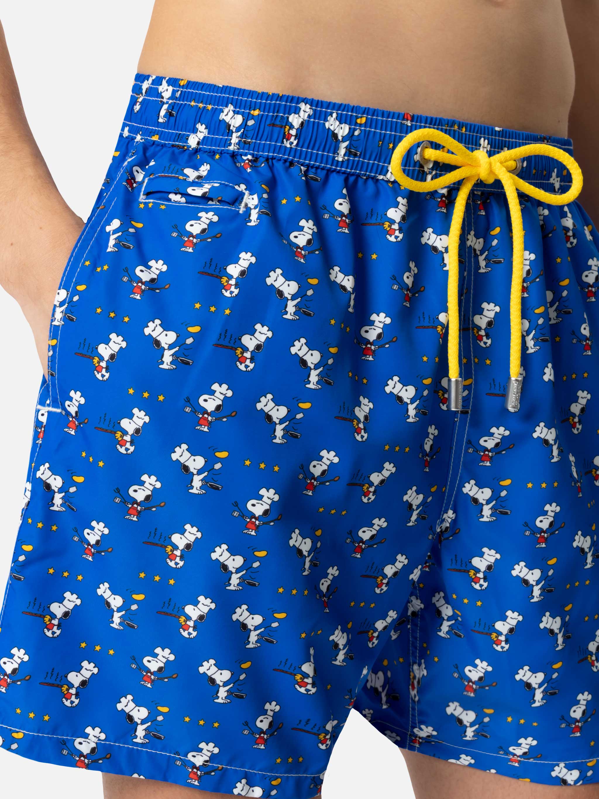 Lightweight fabric swim shorts Lighting with Snoopy chef print | SNOOPY PEANUTS® SPECIAL EDITION - Image 6