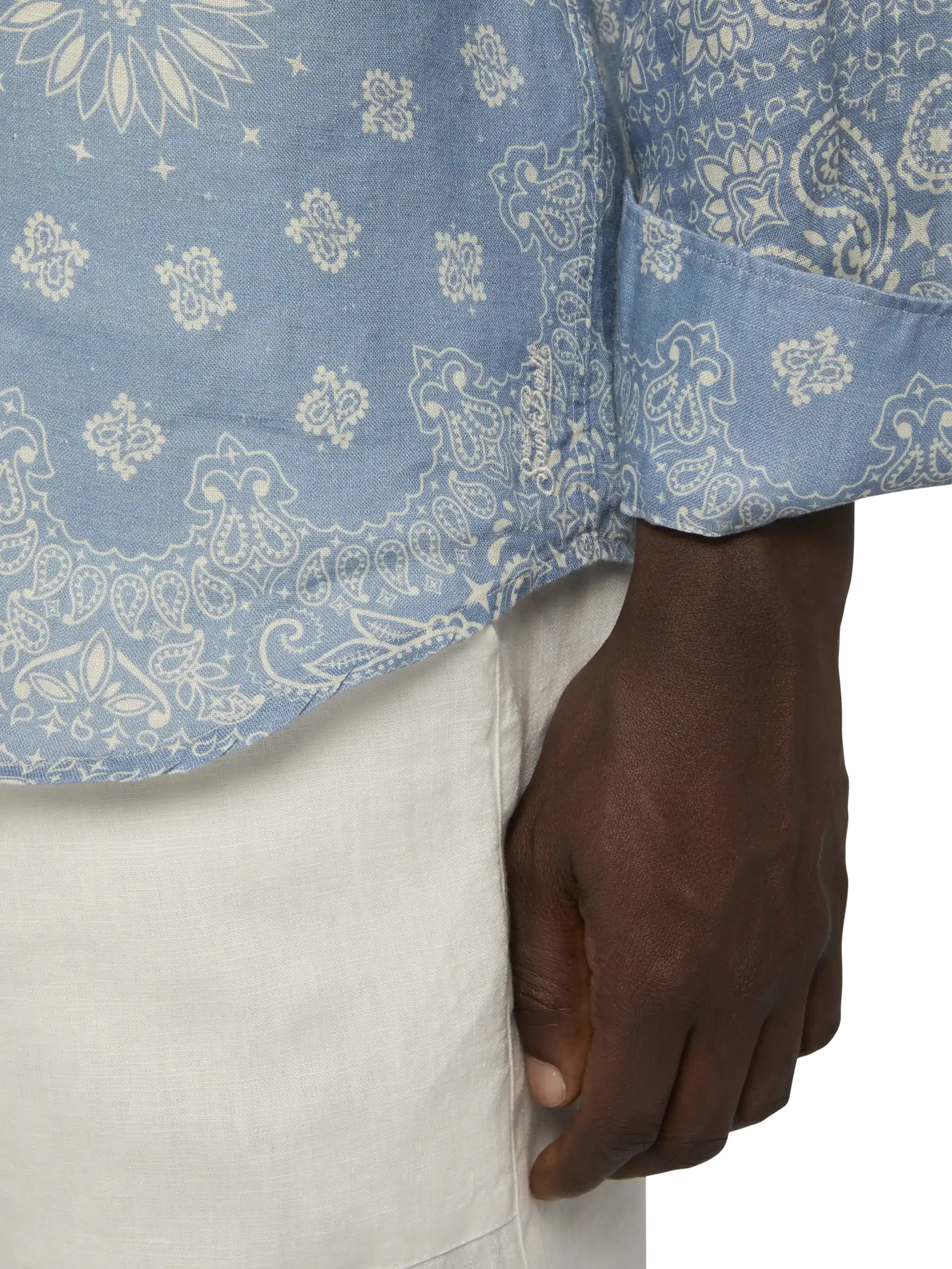 Linen shirt Pamplona with bandana print - Image 2