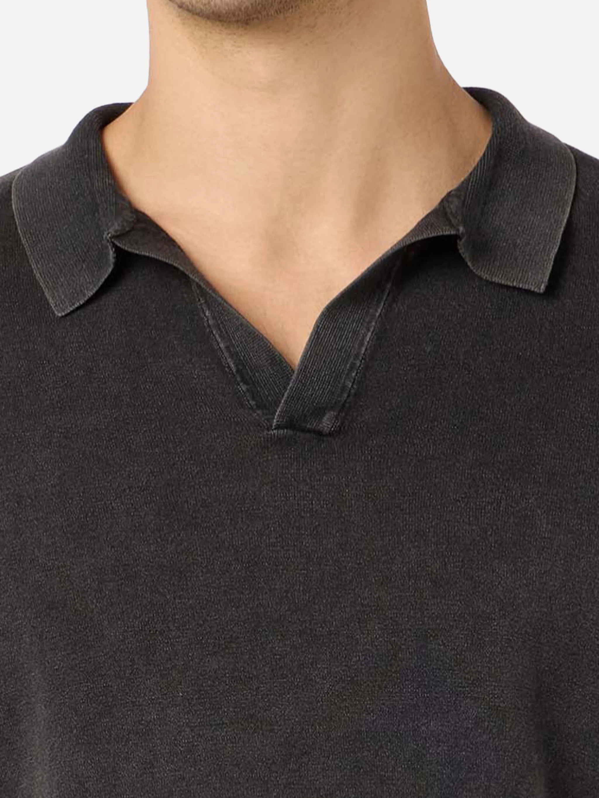 Black buttonless knitted polo shirt Sloan with vintage treatment - Image 2