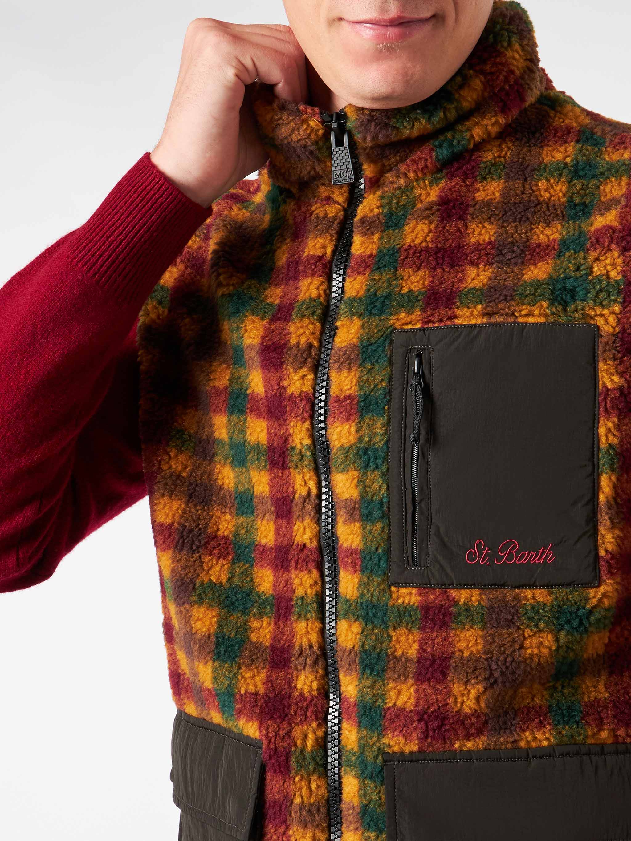 Wanaka sherpa vest with check pockets - Image 3
