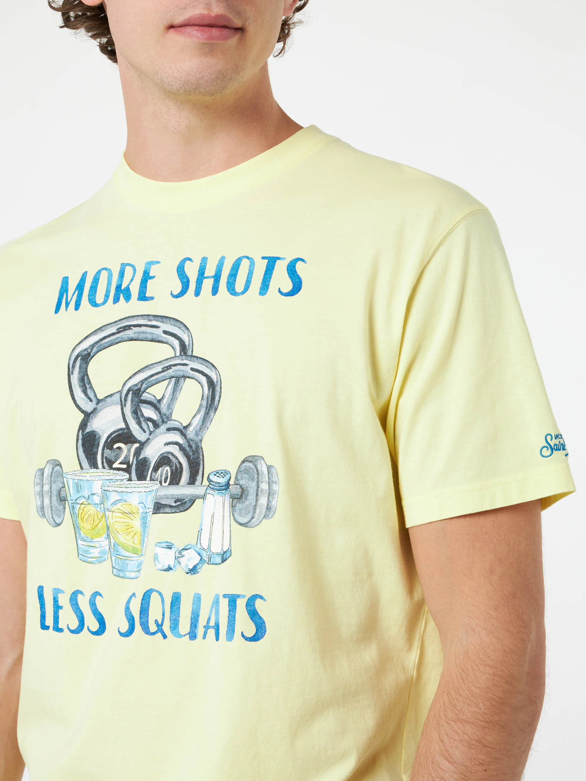 T-shirt with More Shots Less Squats print in yellow - Image 3