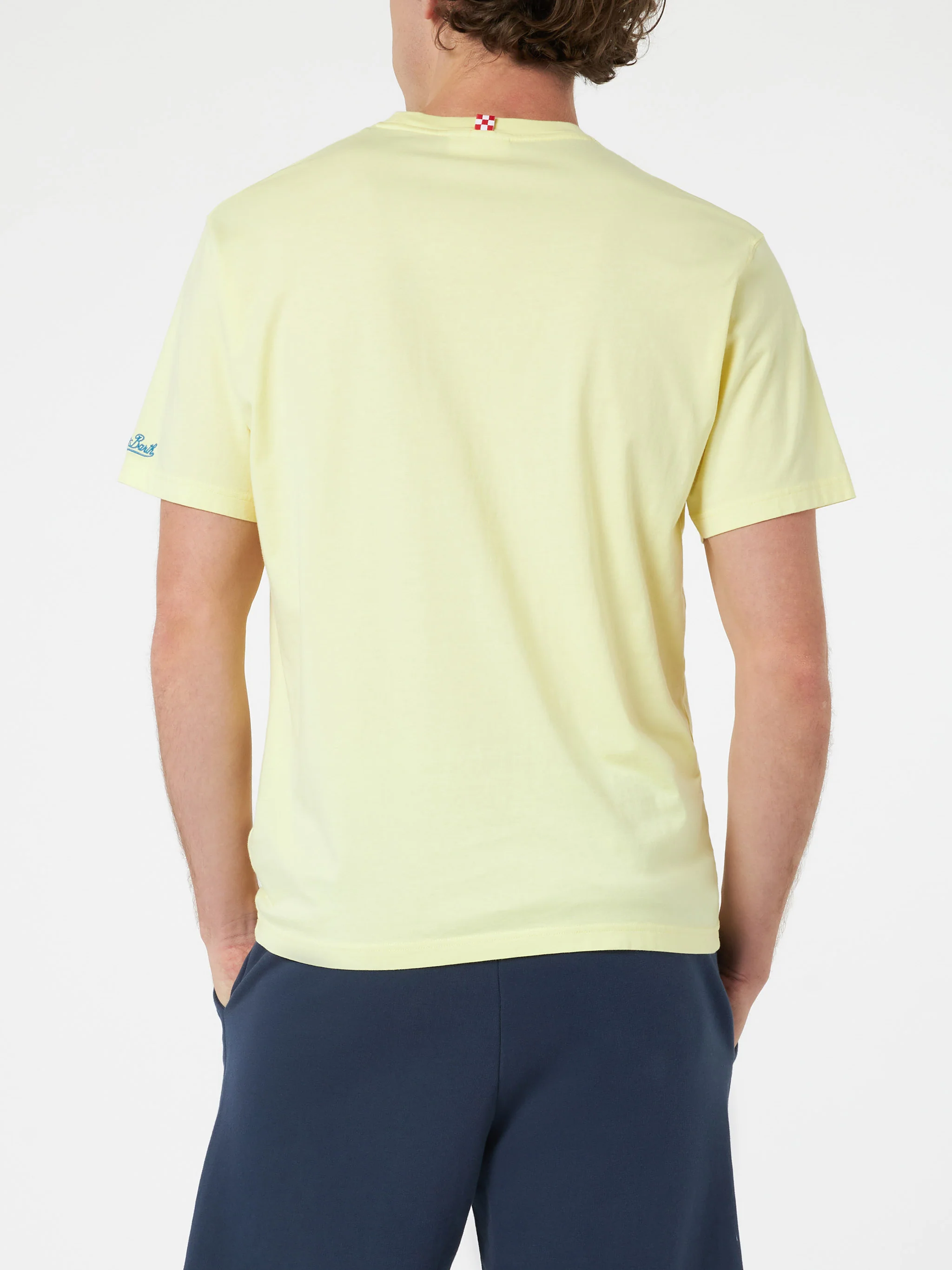 T-shirt with More Shots Less Squats print in yellow - Image 4