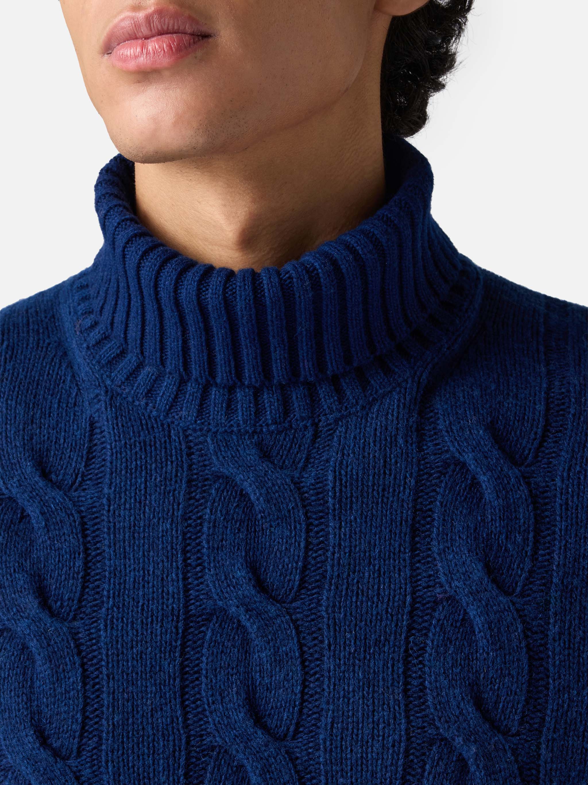 Fisherman blue vintage cable-knit turtleneck - Image 2