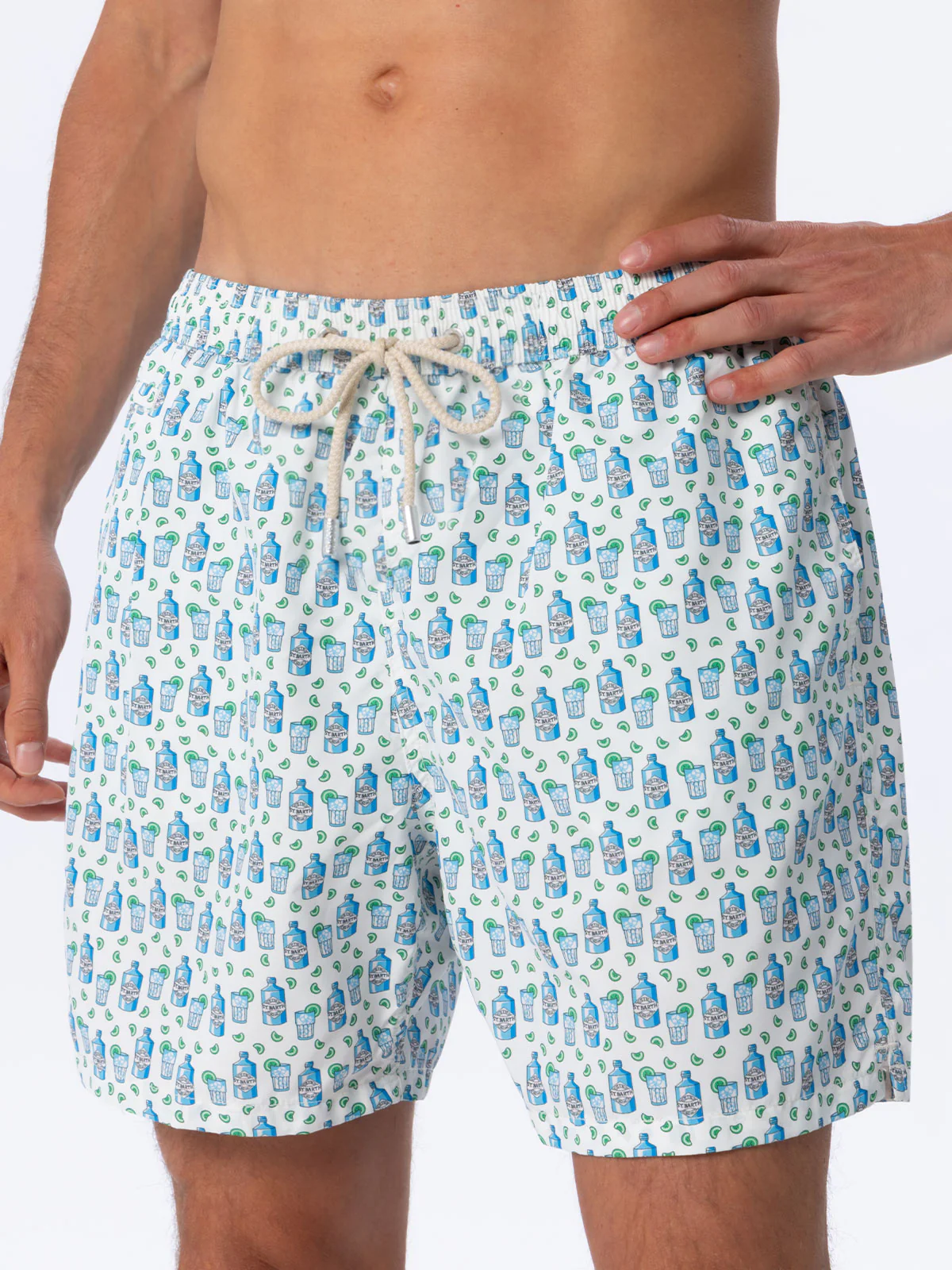 Lightweight fabric swim-shorts with gin tonic cocktail print - Image 3