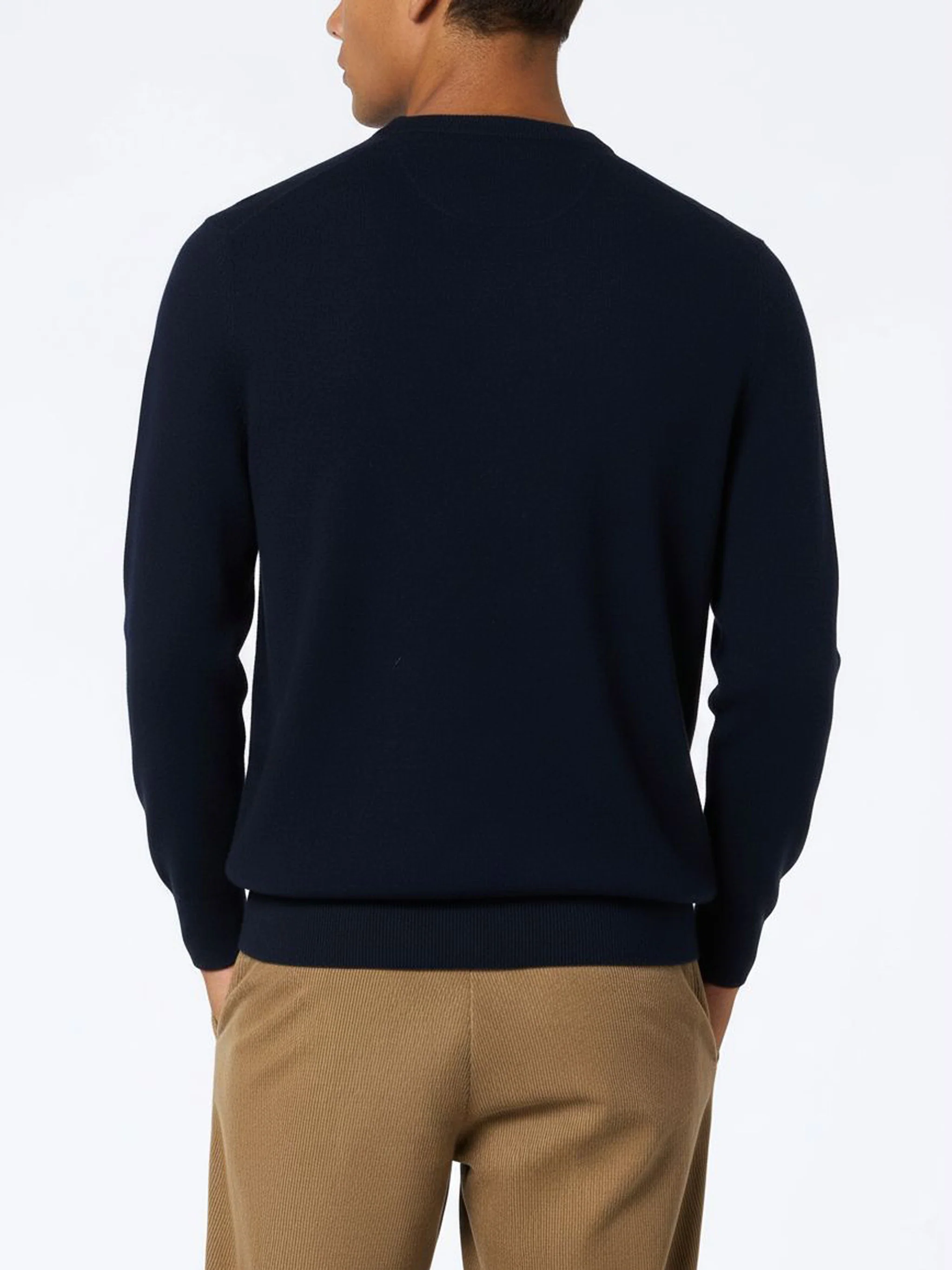 Crewneck sweater Regent in navy blue BLENDED CASHMERE - Image 3