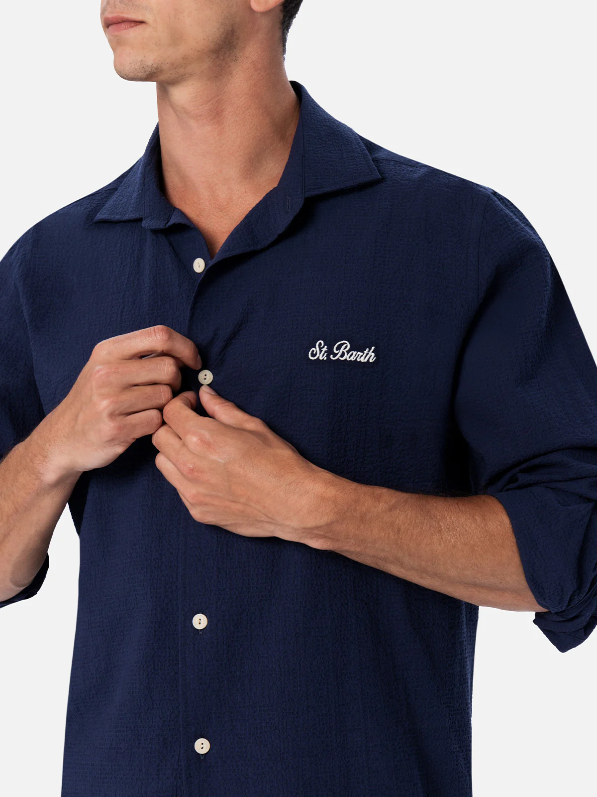 Pamplona seersucker shirt in blue with embroidery - Image 2
