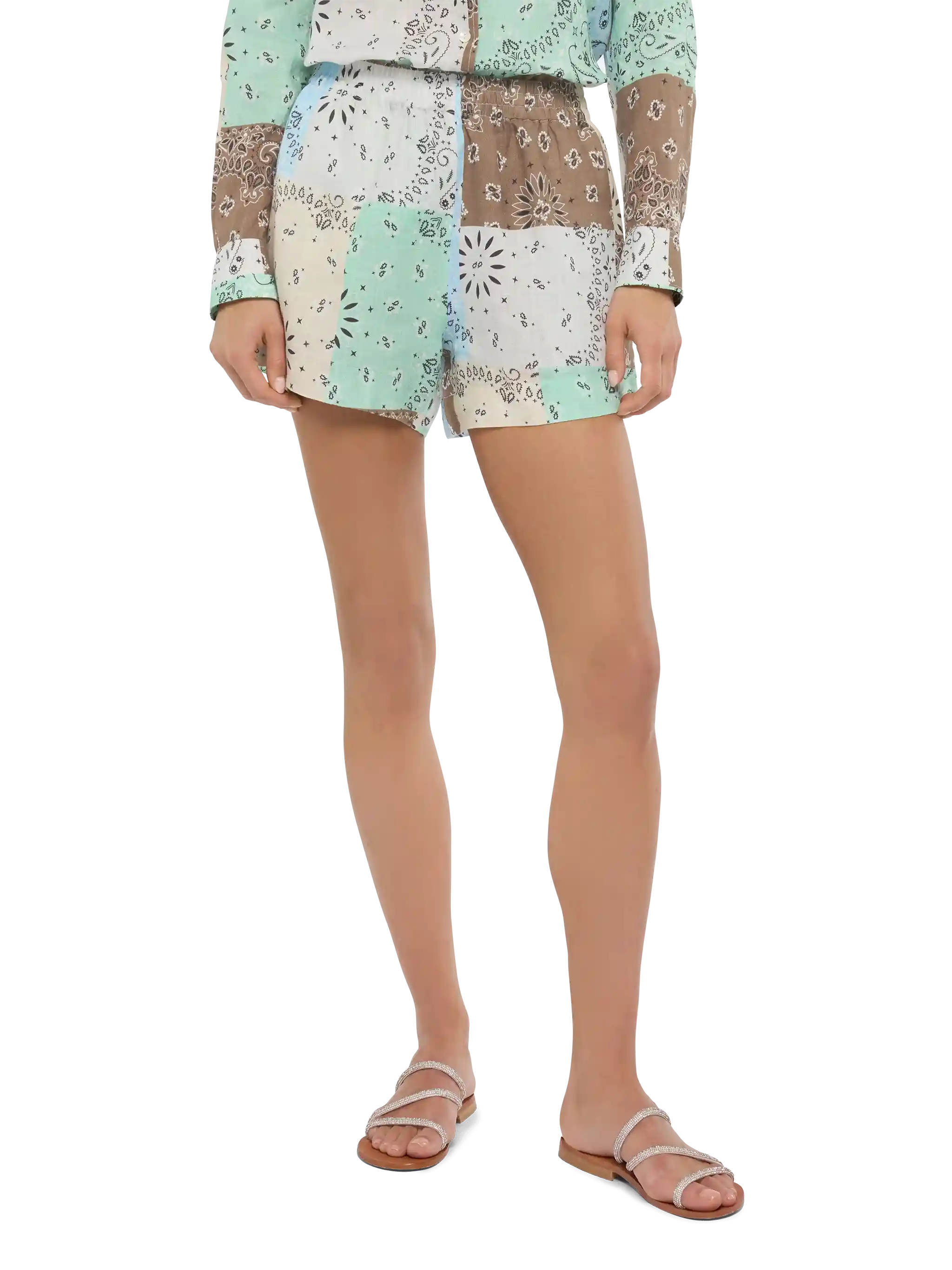 Meave linen pull up shorts with bandana patch print