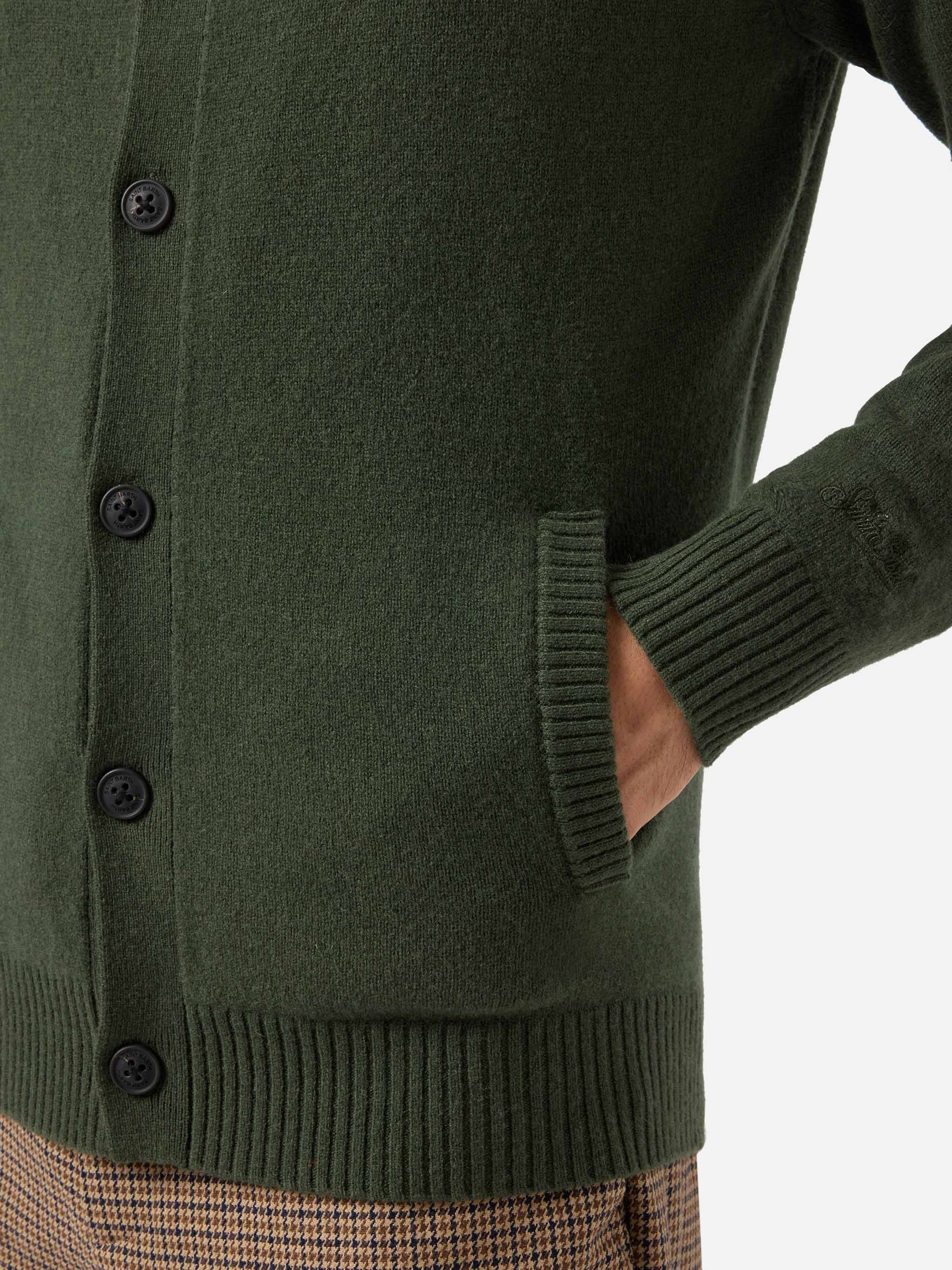 Military green cardigan Galway in 100% lambswool - Image 4