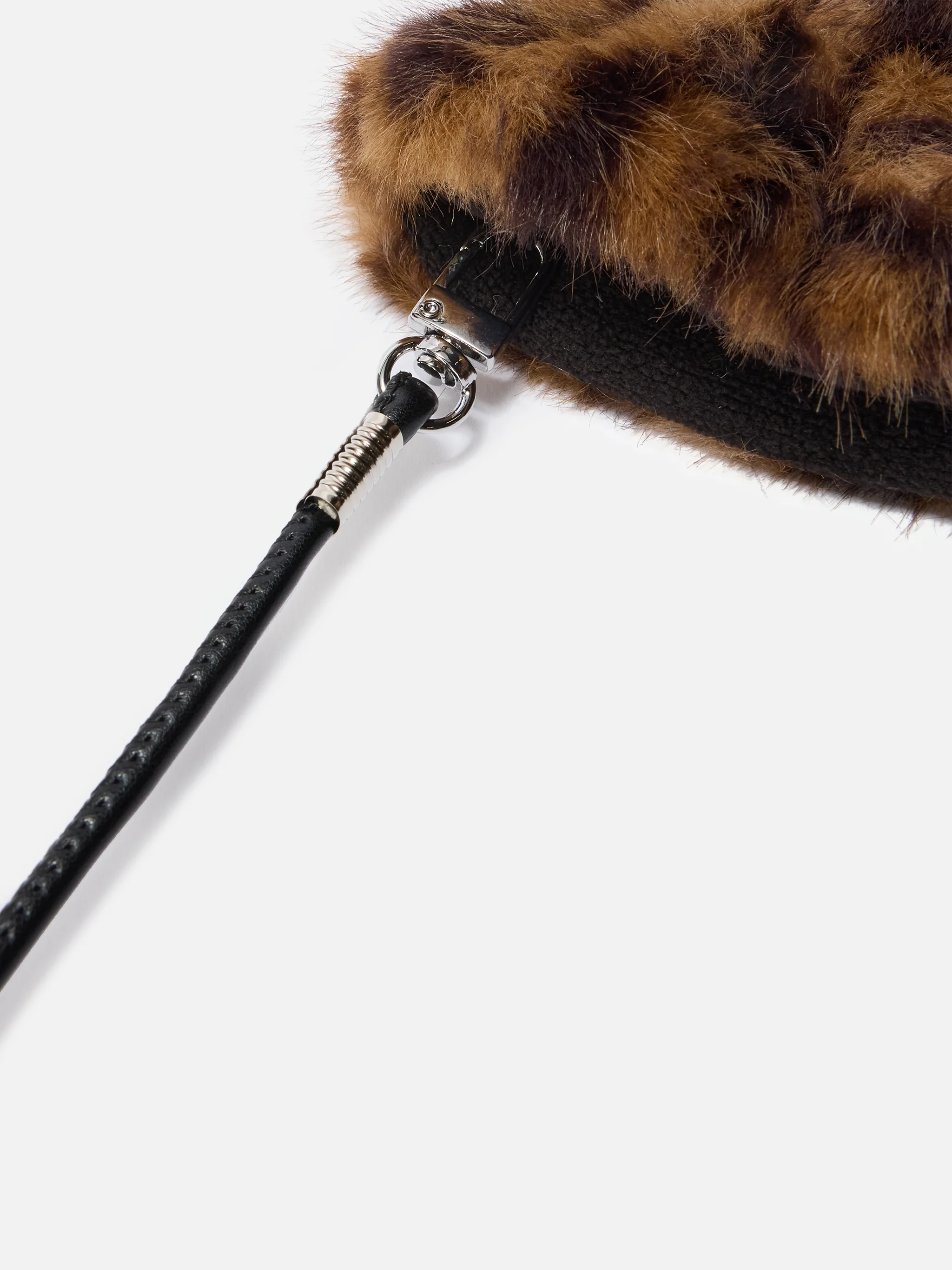 Muffy Gloves in beige faux fur - Image 3