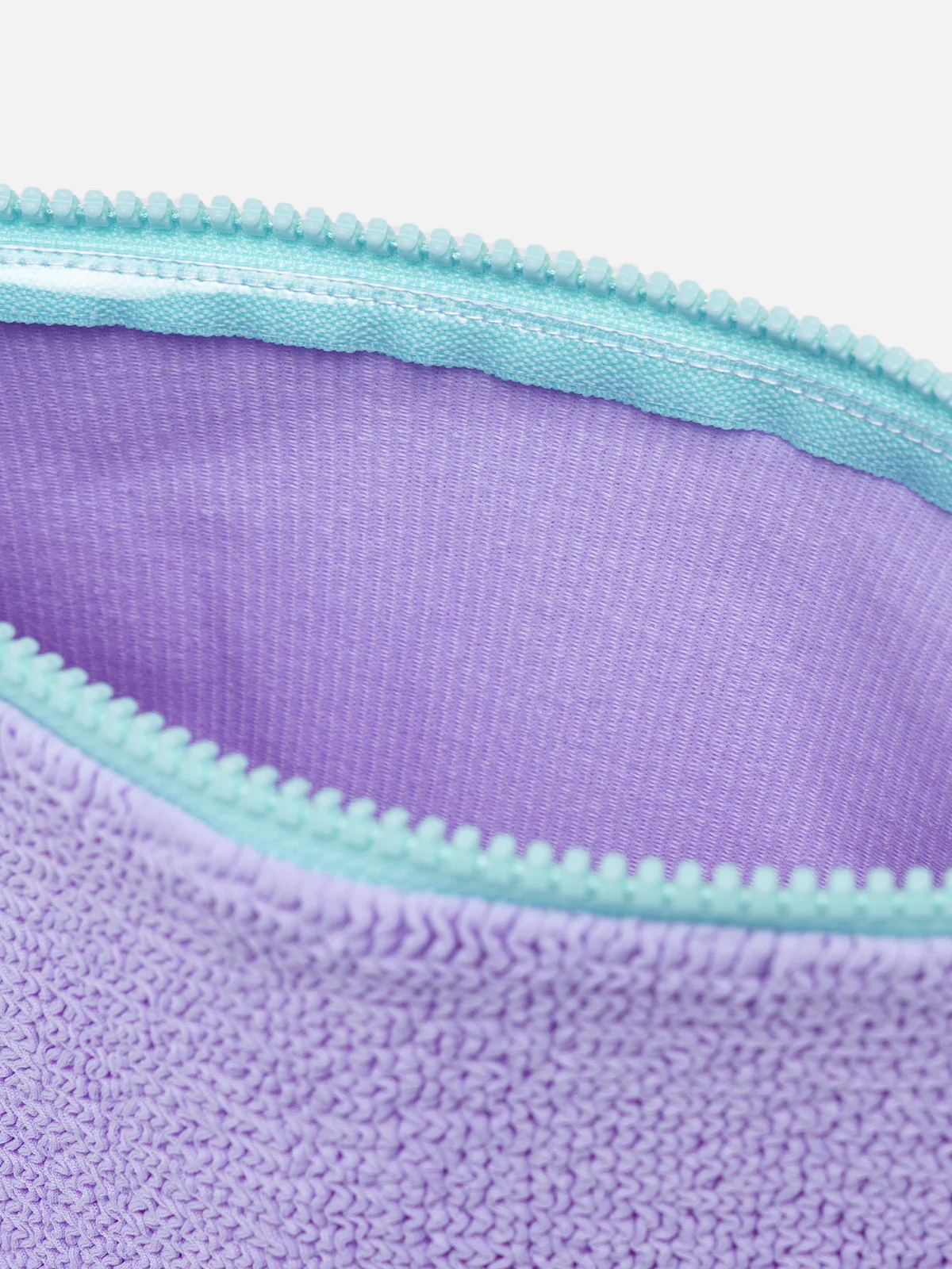 Pareasy purple crinkle pochette - Image 5