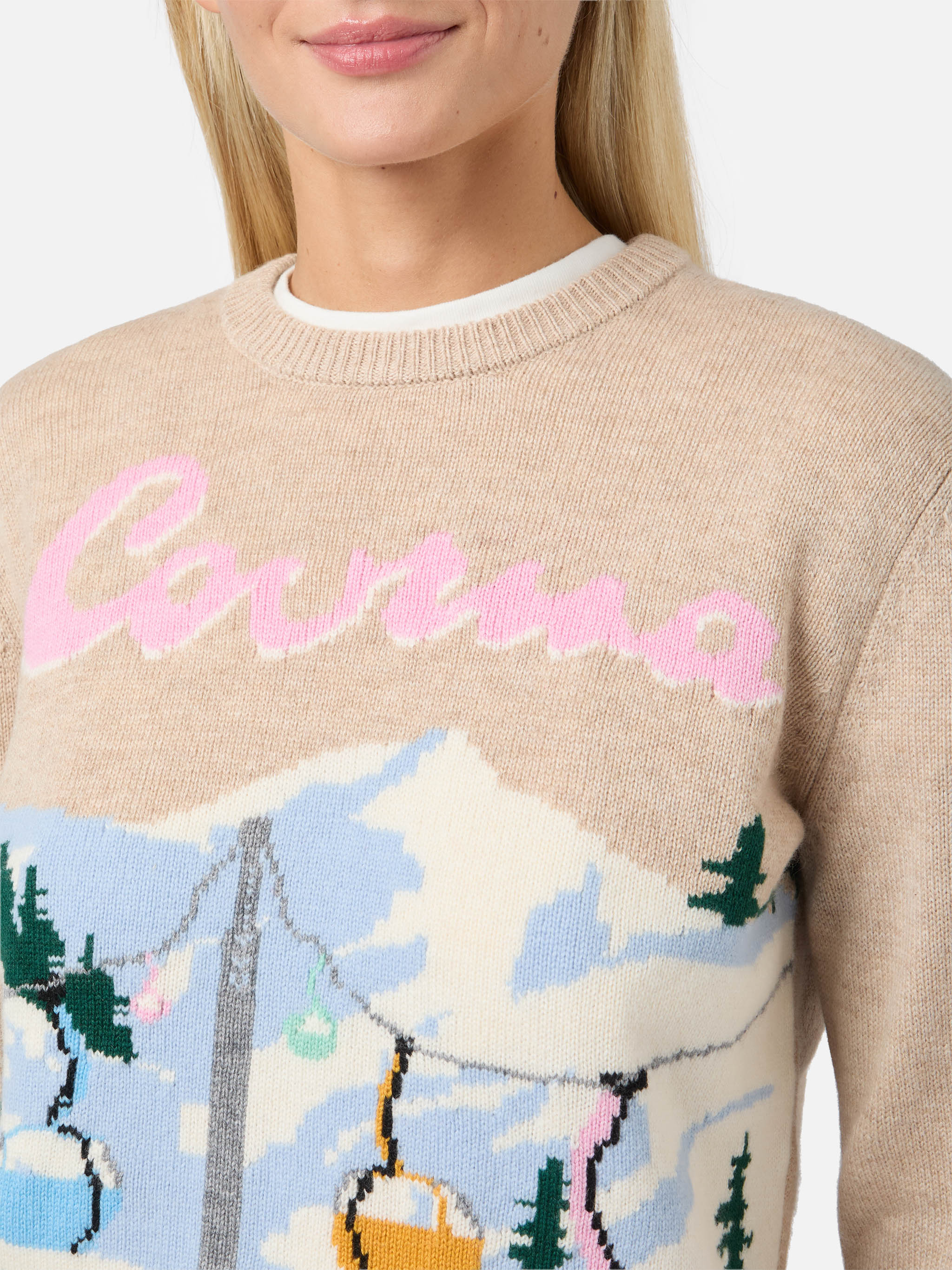 New Queen cashmere-blend sweater in beige with Courma postcard jacquard - Image 2