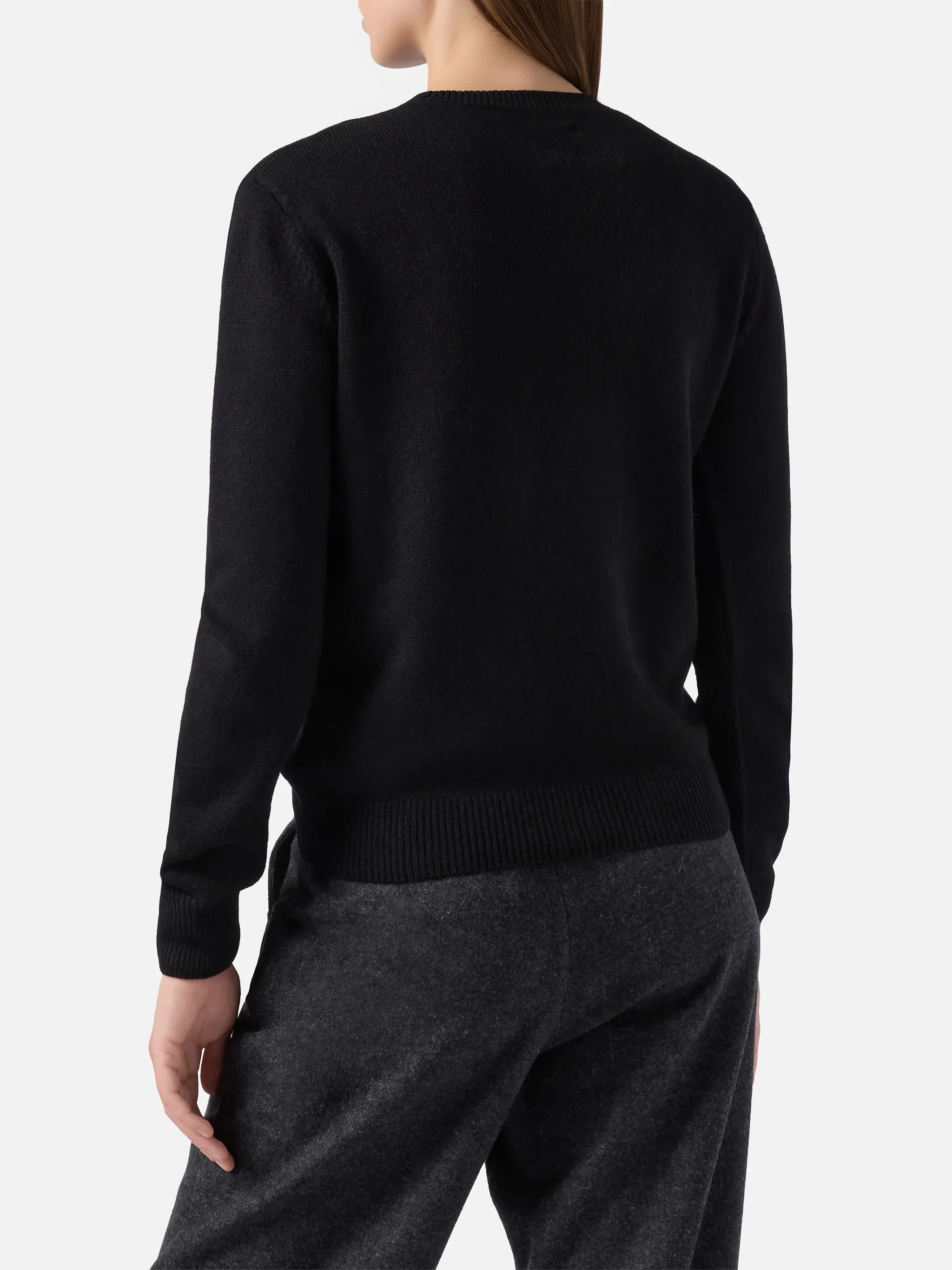 New Queen cashmere-blend sweater in black with Scelgo sempre quello sbagliato embroidery - Image 3