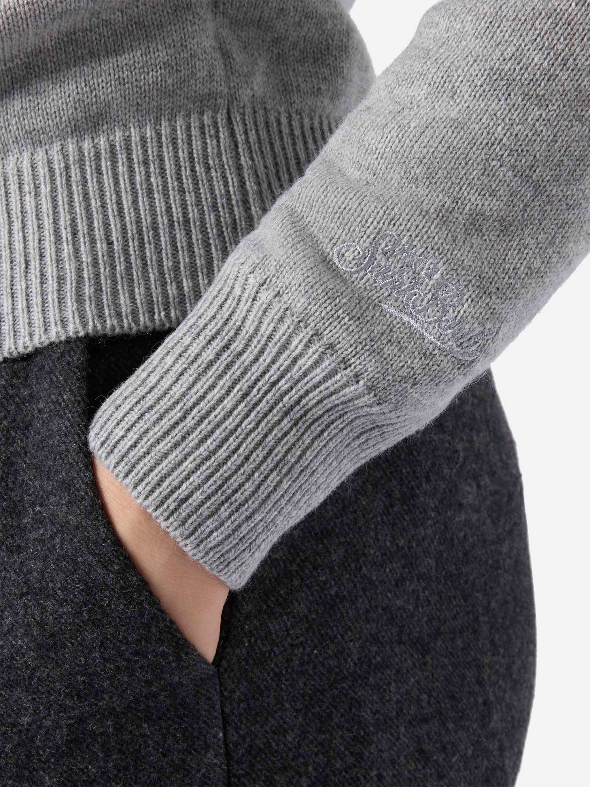 New Queen cashmere-blend sweater in grey with Lucky in love embroidery - Image 3
