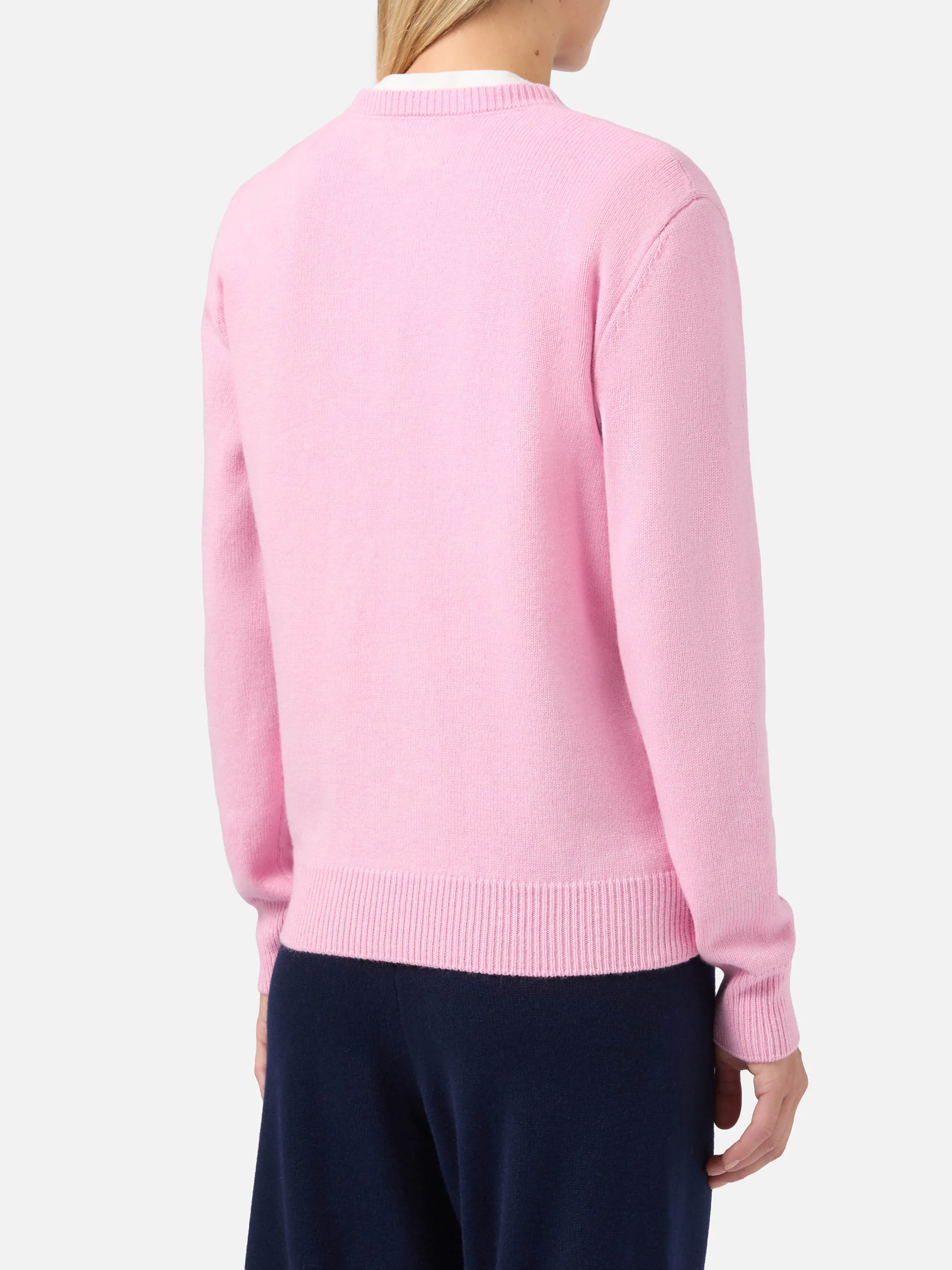 New Queen cashmere-blend sweater in pink with Non vivo senza te(lefono) embroidery - Image 3