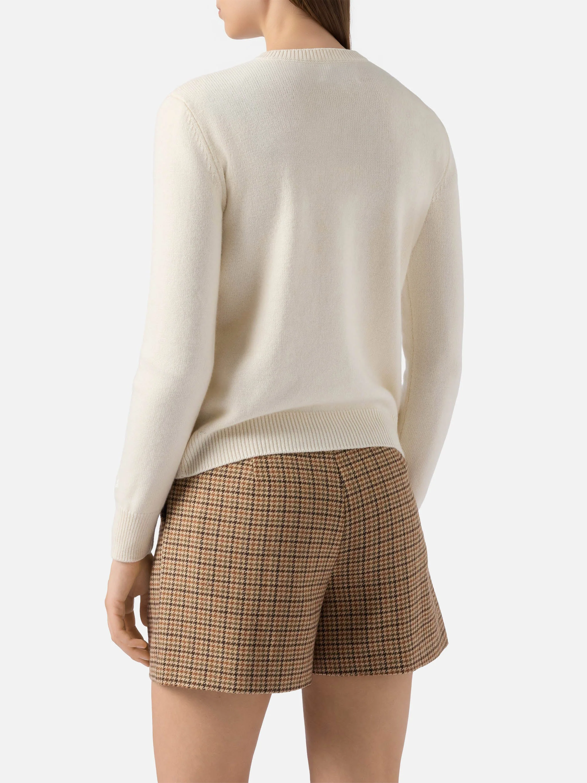 New Queen cashmere-blend sweater in white with St. Moritz embroidery | ST. MORITZ TOP OF THE WORLD SPECIAL EDITION - Image 4