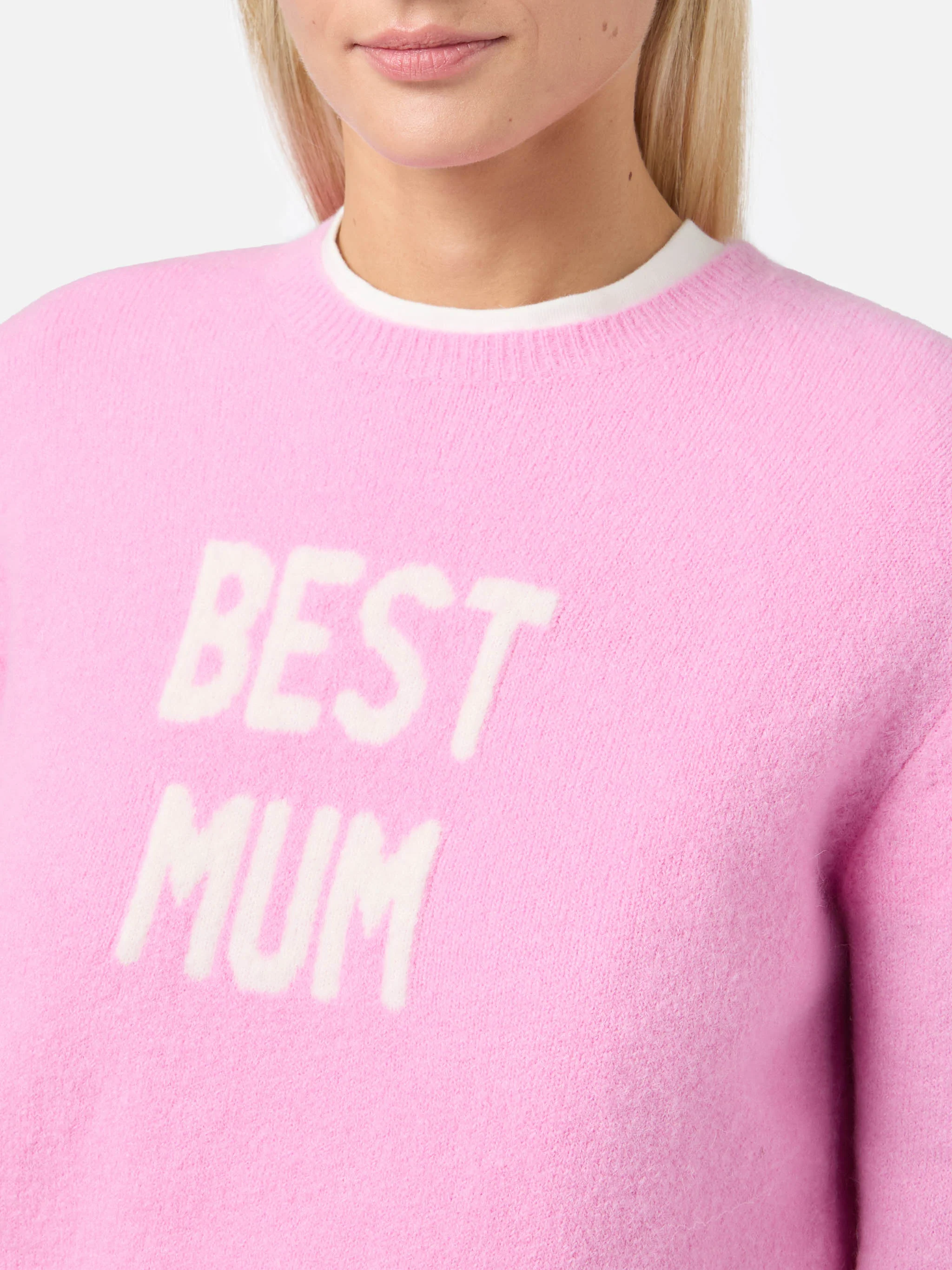 New Queen stretch sweater in merino-wool and alpaca blend in pink with Best Mum jacquard - Image 2