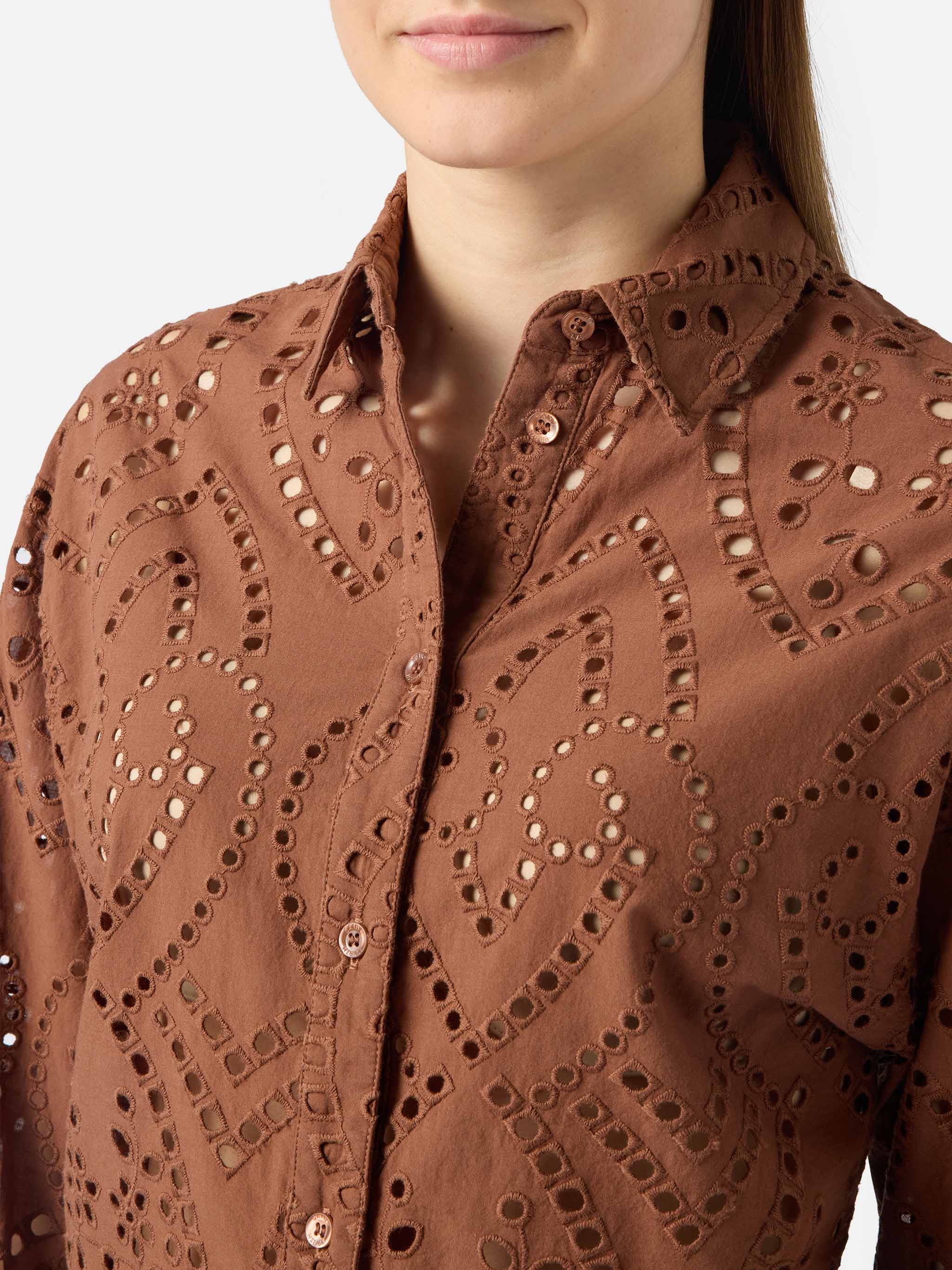 Oriane cropped sangallo cotton shirt in brown - Image 2