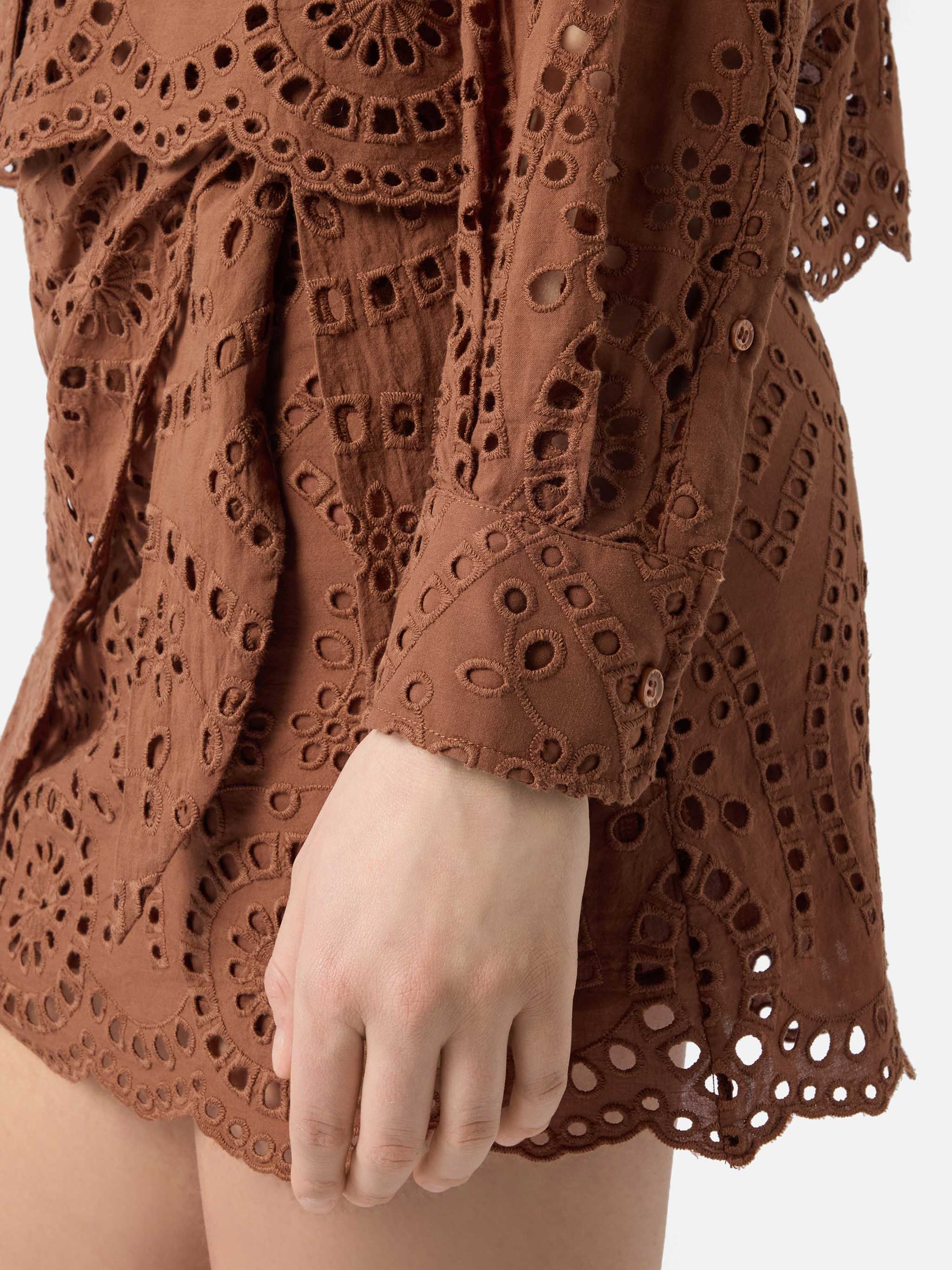 Oriane cropped sangallo cotton shirt in brown - Image 4