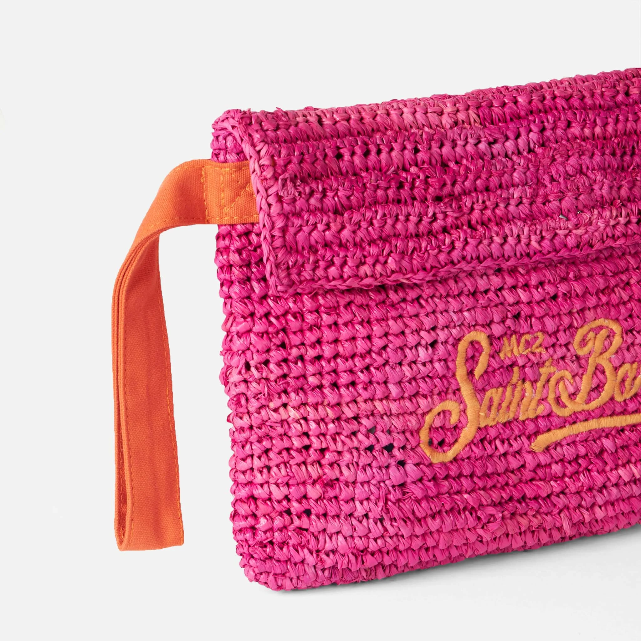 Raffia fuchsia pouch bag with Saint Barth embroidery - Image 4
