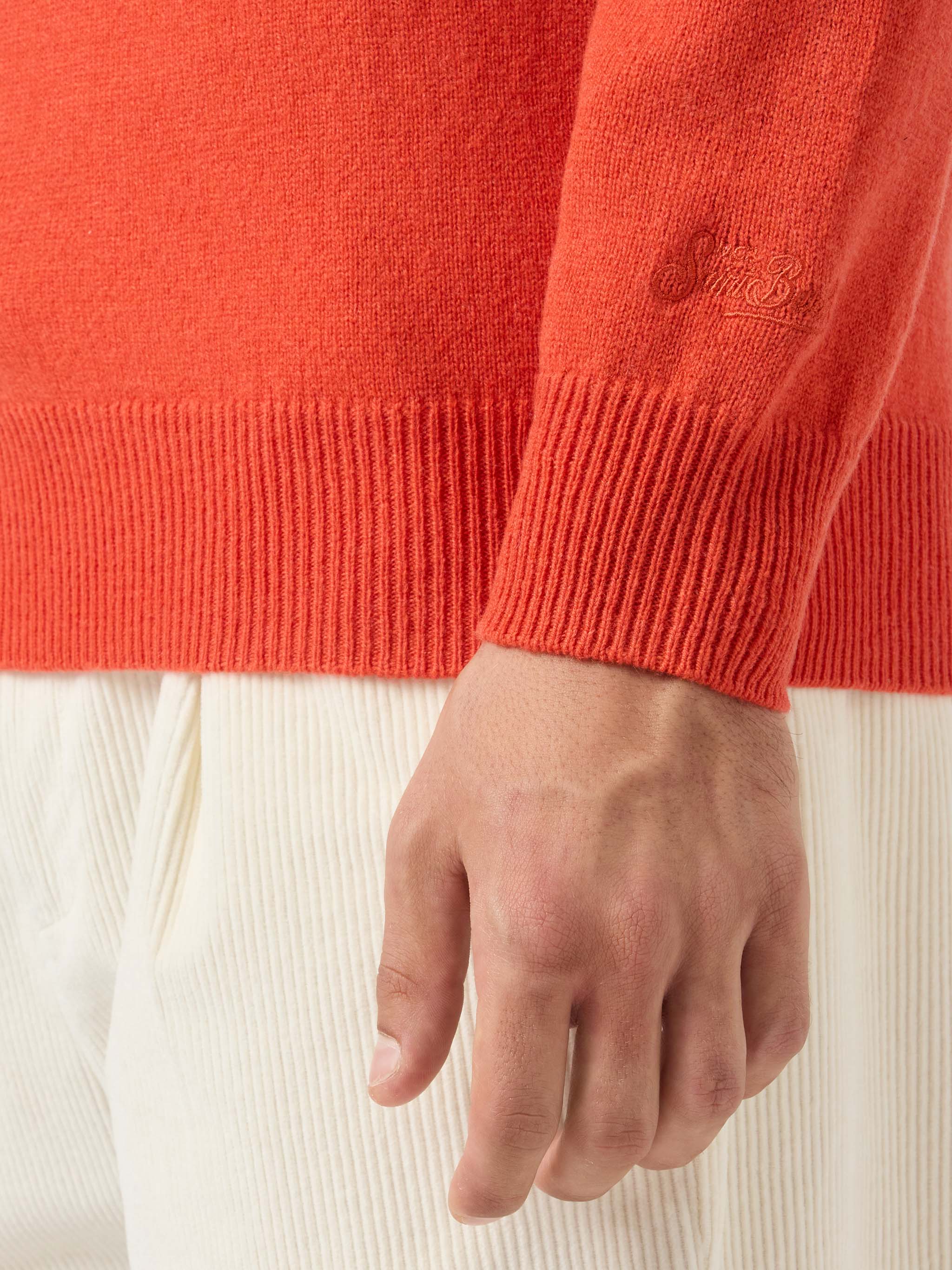 Regent 100% LAMBSWOOL sweater in orange - Image 4