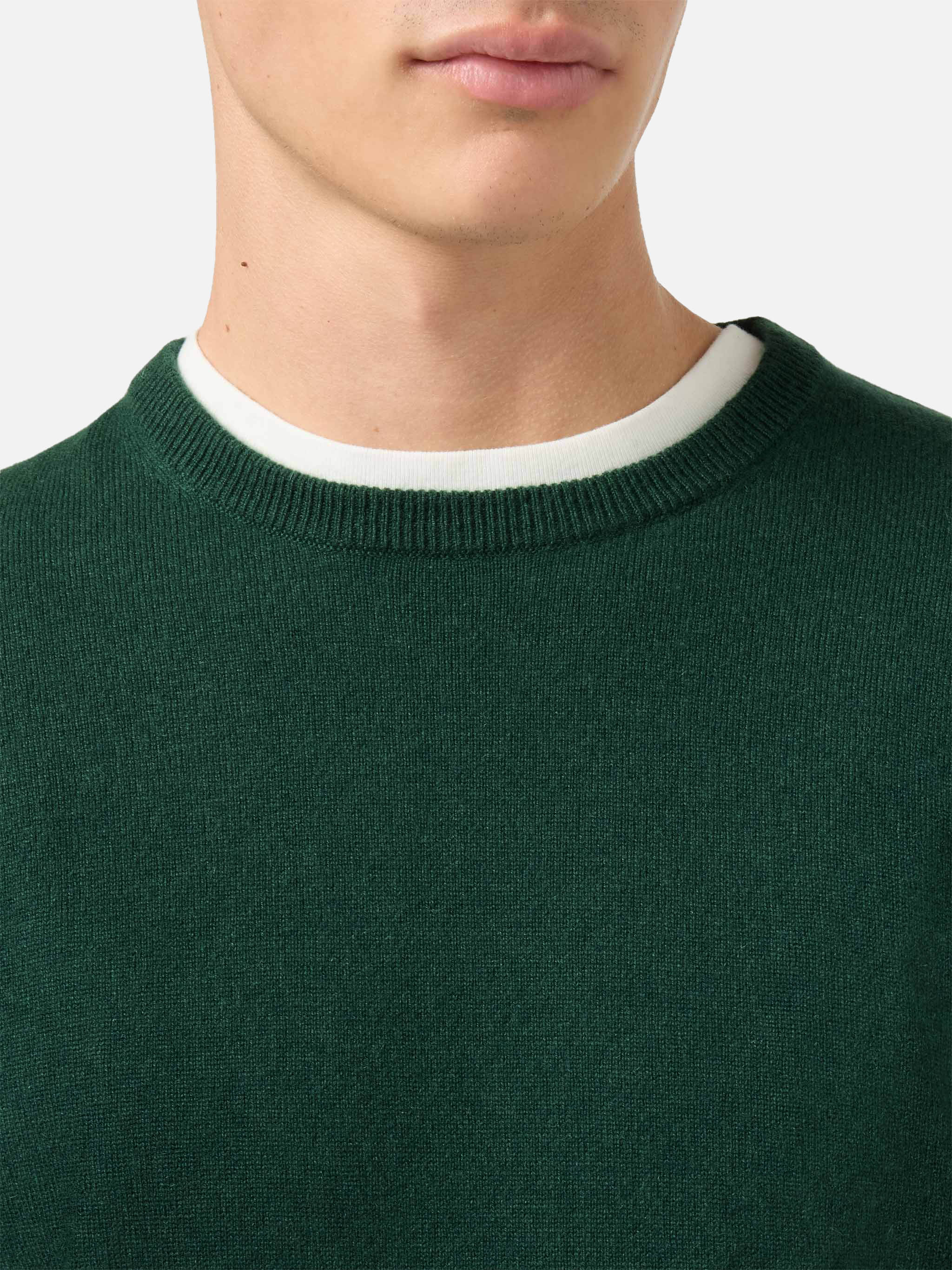 Regent crewneck sweater in 100% dark green CASHMERE - Image 3