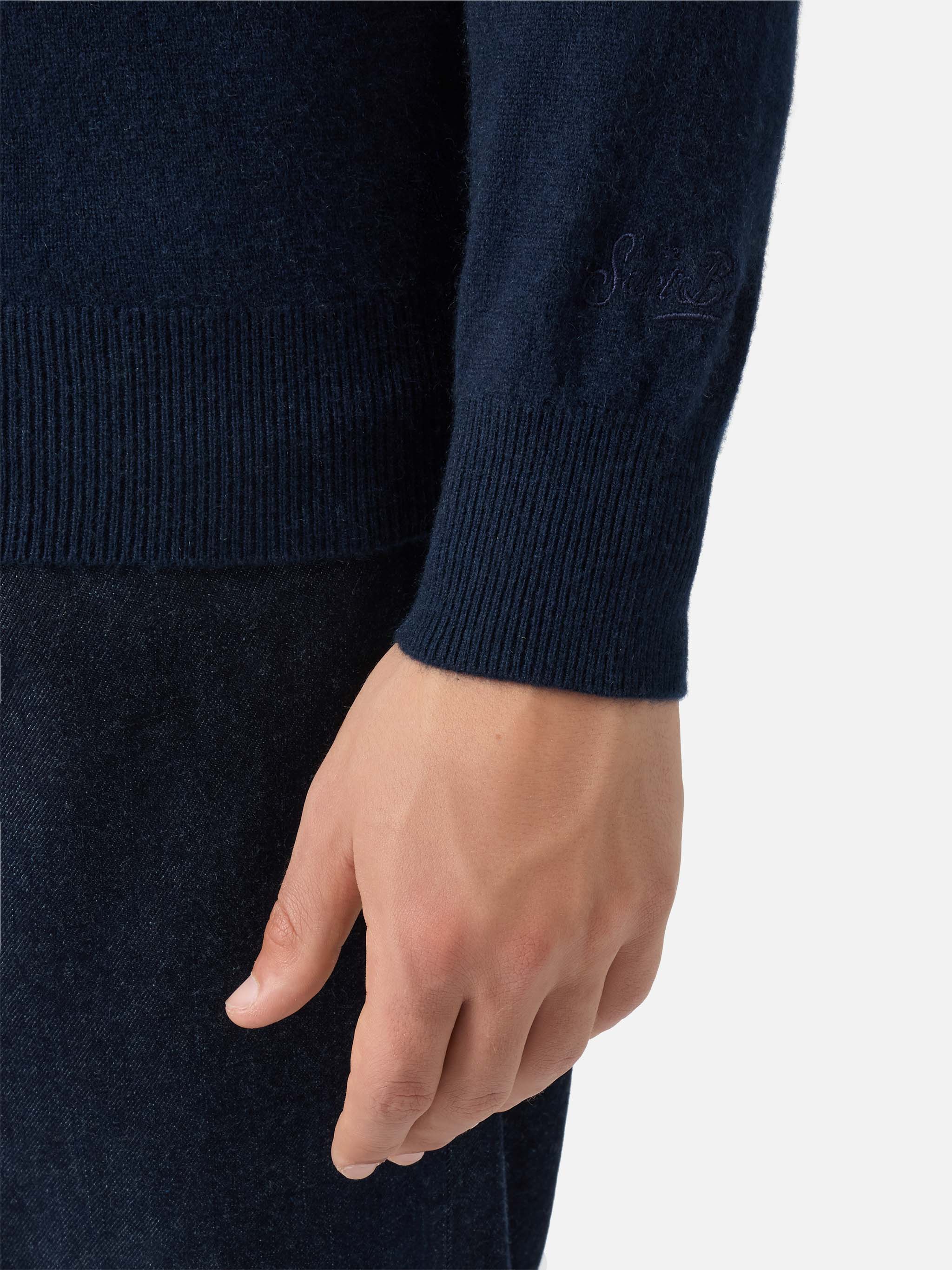 Regent crewneck sweater in 100% navy blue CASHMERE - Image 4