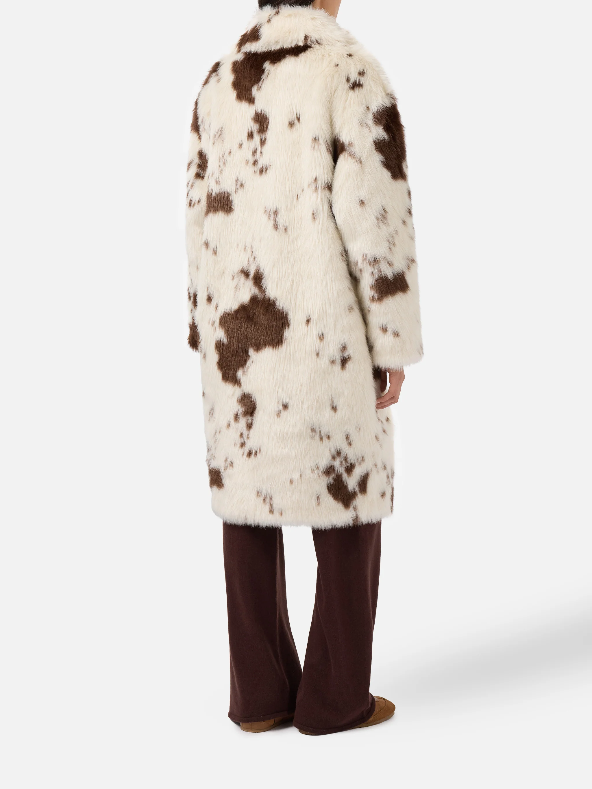 Rouge faux-fur coat with cow print - Image 3