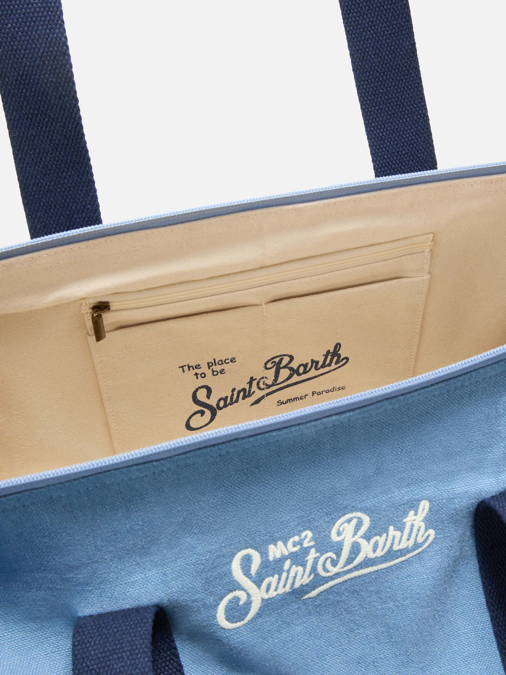 Round Jetleg blue linen weekender with contrasting embroidered logo - Image 5