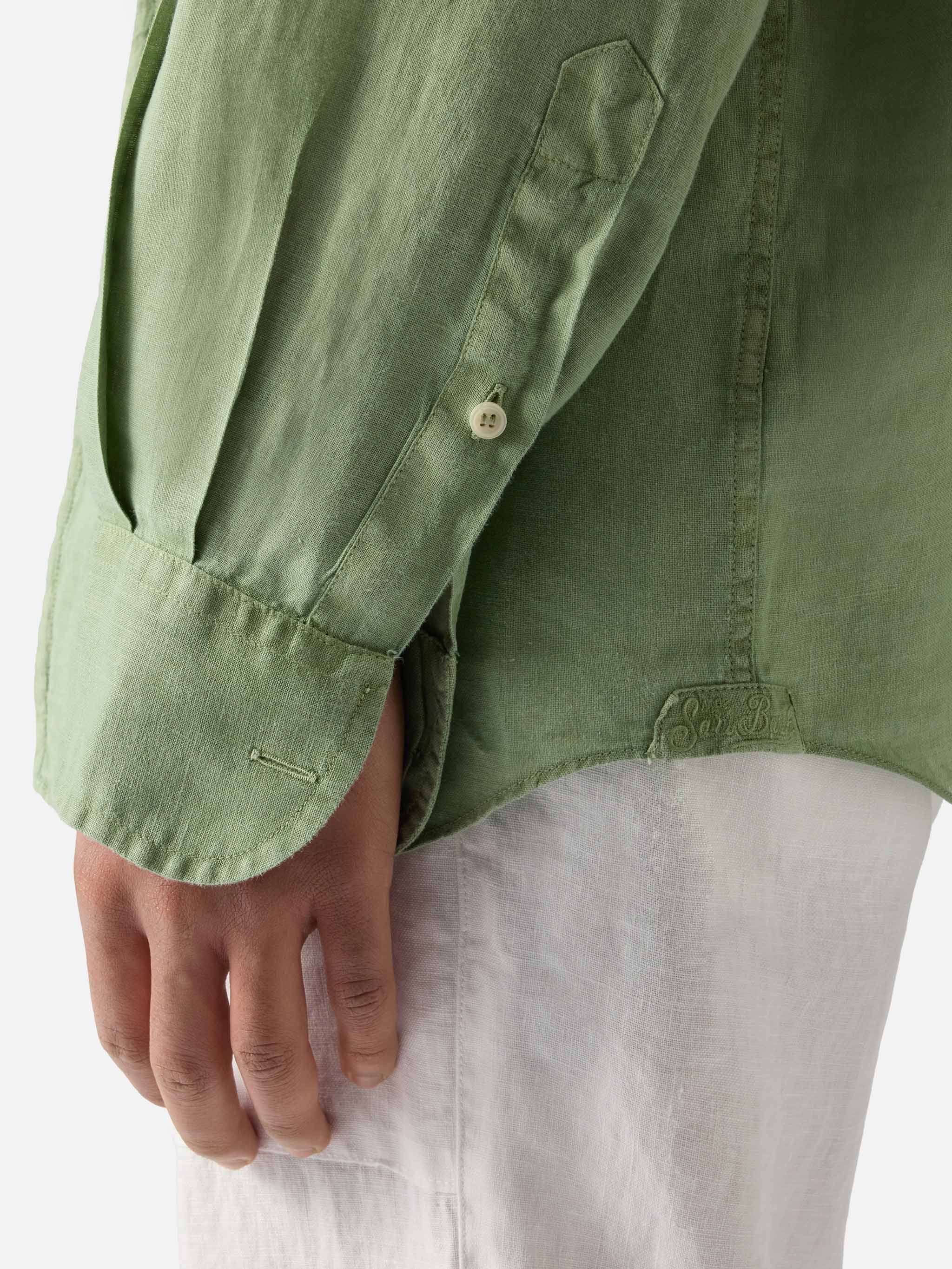 Sage green Raphael shirt in pure linen - Image 2